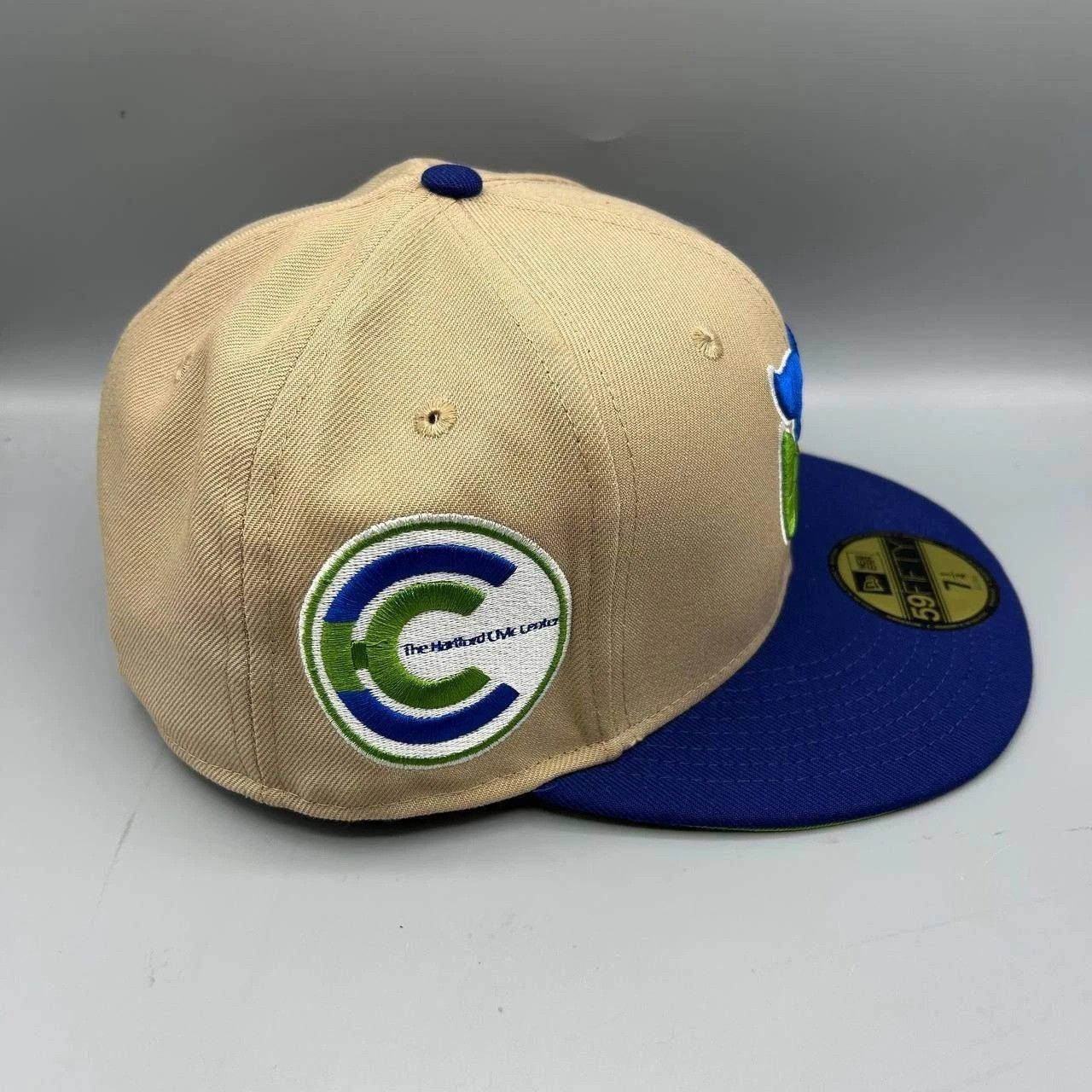 New Era Hartford Whalers Hat Men 7 1/4 Brown Blue NHL Fitted Cap New Size ONE SIZE - 1 Thumbnail