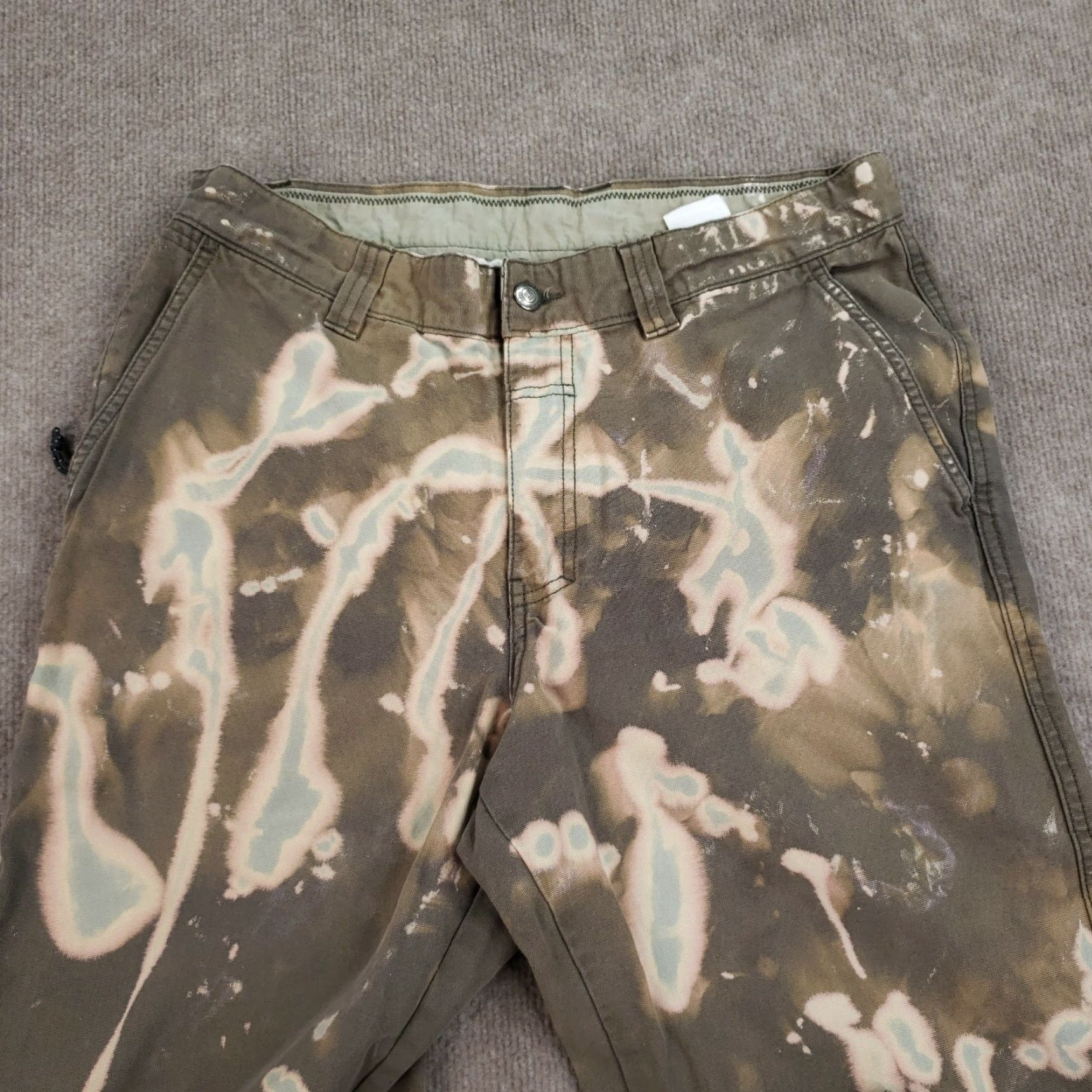 Vintage Columbia Mens Green Beige Chino Pants 33x32 Straight Leg Flat Front Comfortable Hiking Pants Size US 33 - 4 Thumbnail