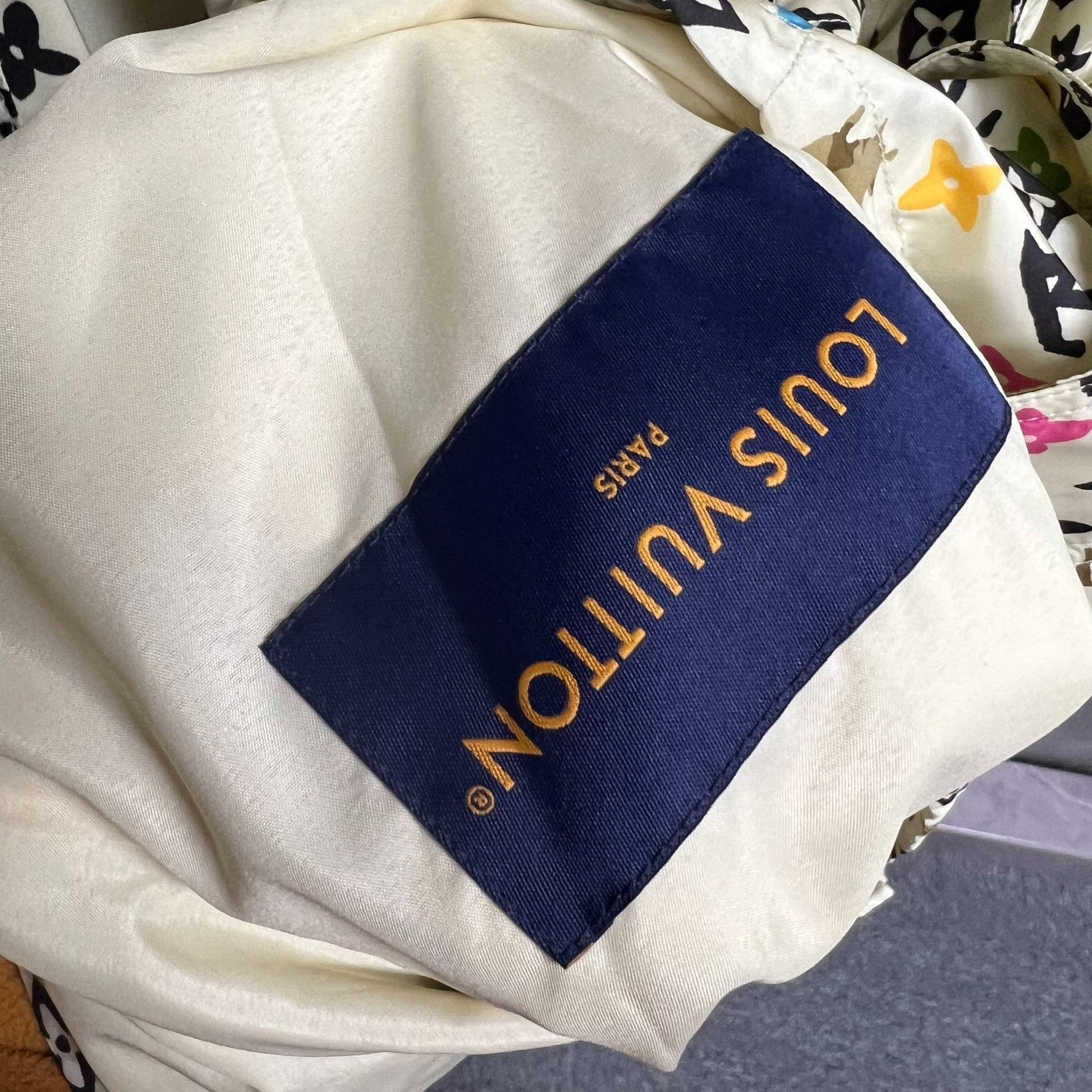 Louis Vuitton Louis Vuitton's latest hooded windproof jacket with yellow Size US S / EU 44-46 / 1 - 3 Thumbnail