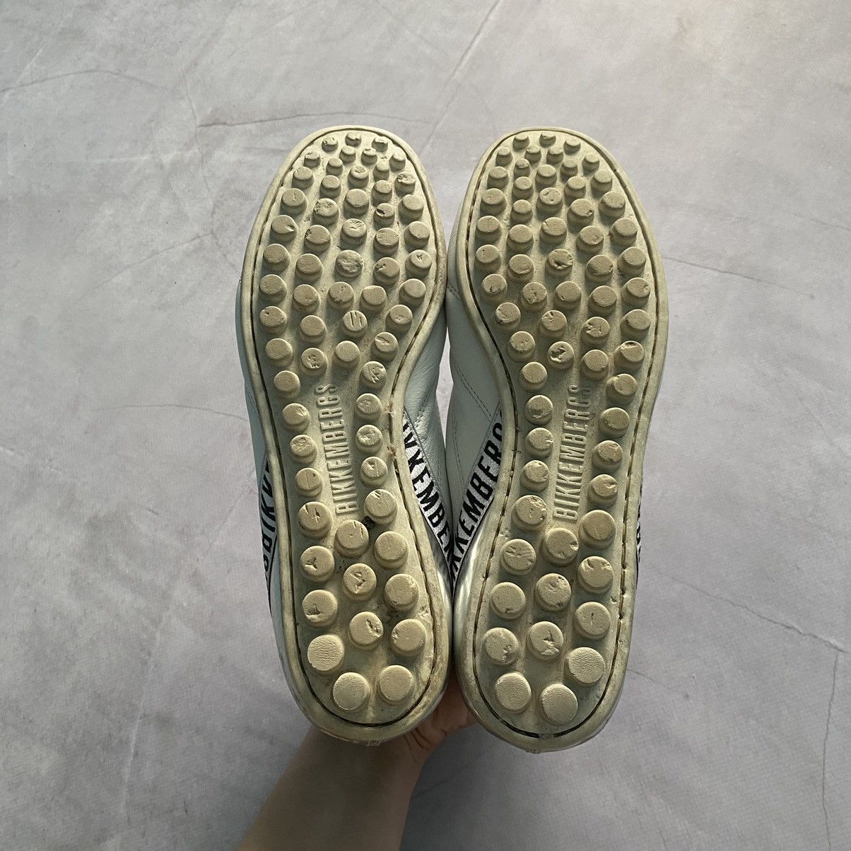 Dirk Bikkembergs Archive Dirk Bikkembergs Vintage White Balenciaga Style Size US 6 / EU 39 - 13 Thumbnail