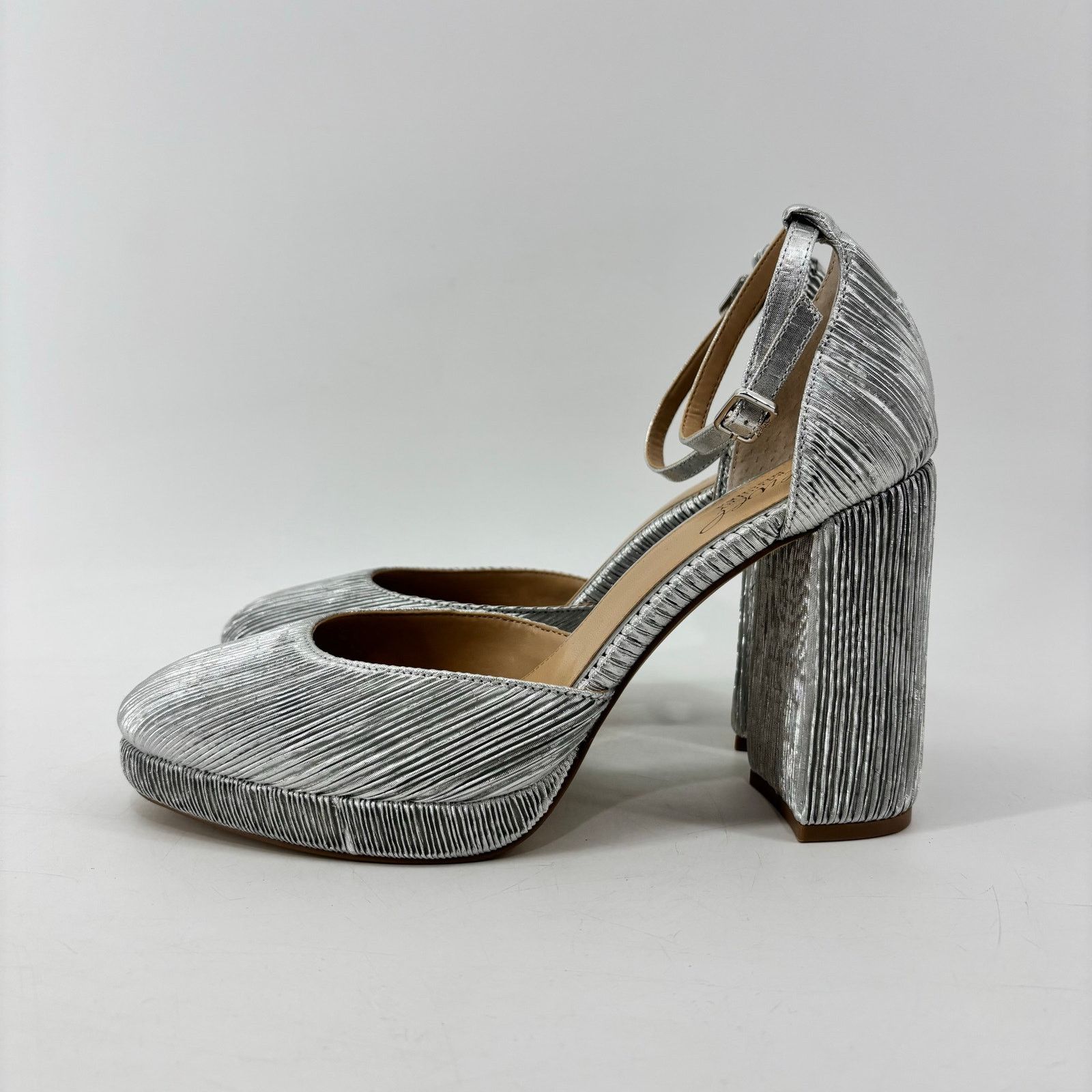 Other Jewel Badgley Mischka Womens 8.5 Silver Stephanie Heel Block Size US 8.5 / IT 38.5 - 13 Thumbnail