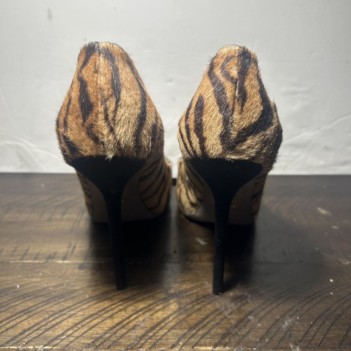 Sergio Rossi Sergio Rossi Animal Print Heels Euro 39.5 Size US 9.5 / IT 39.5 - 2 Thumbnail