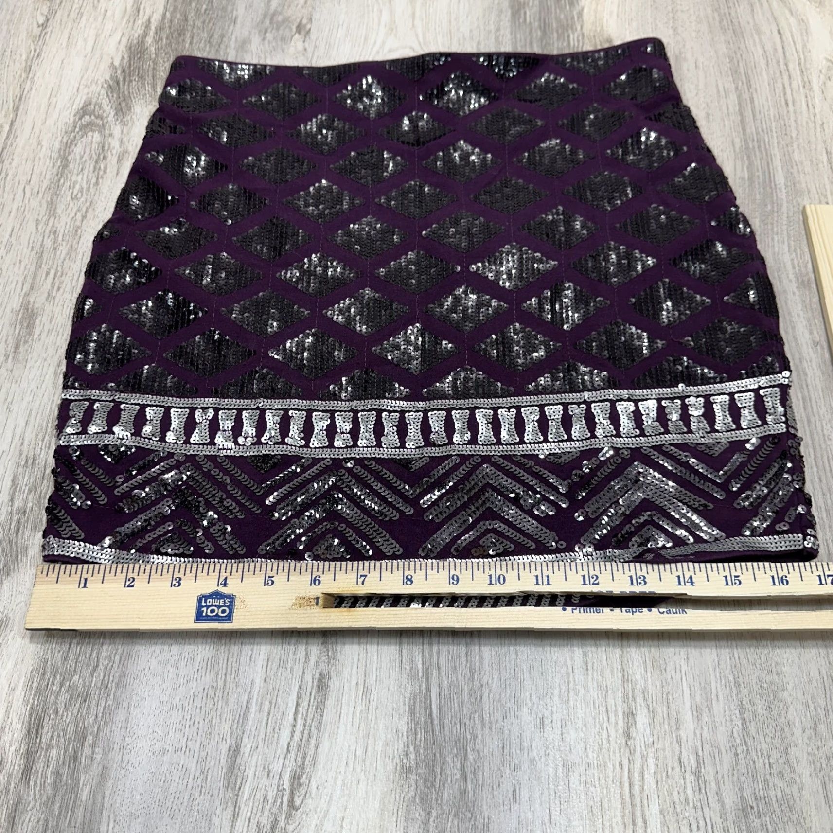 Express Express Women's Purple Sequined Mini Skirt Cotton Lined Sz S Mini Skirt, Express, Purple, Sequin, Cotton, Lined, Women’s, Size S Size 28" / US 6 / IT 42 - 7 Thumbnail