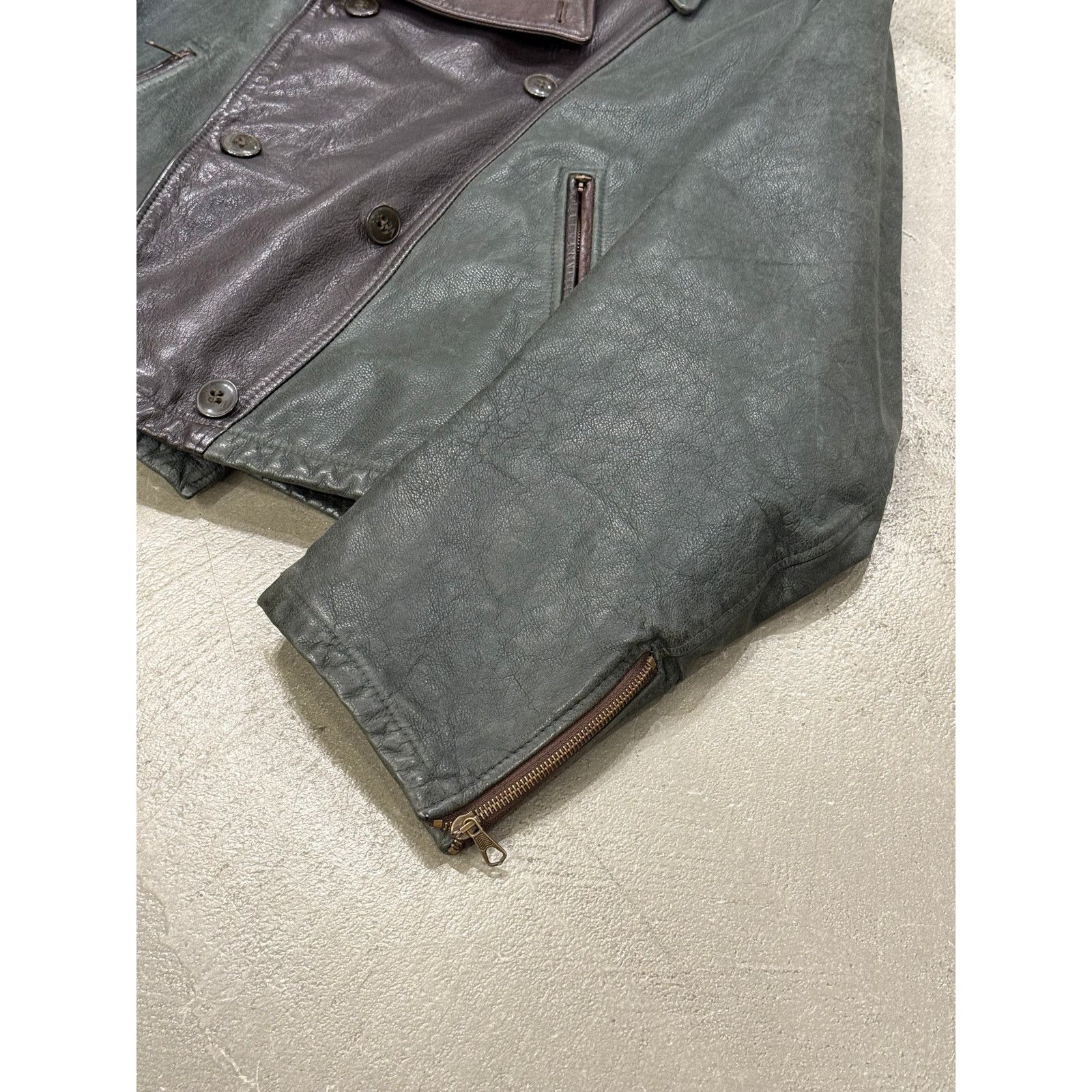 Giorgio Armani 1990s Armani double breasted aviator leather jacket Size US L / EU 52-54 / 3 - 3 Thumbnail
