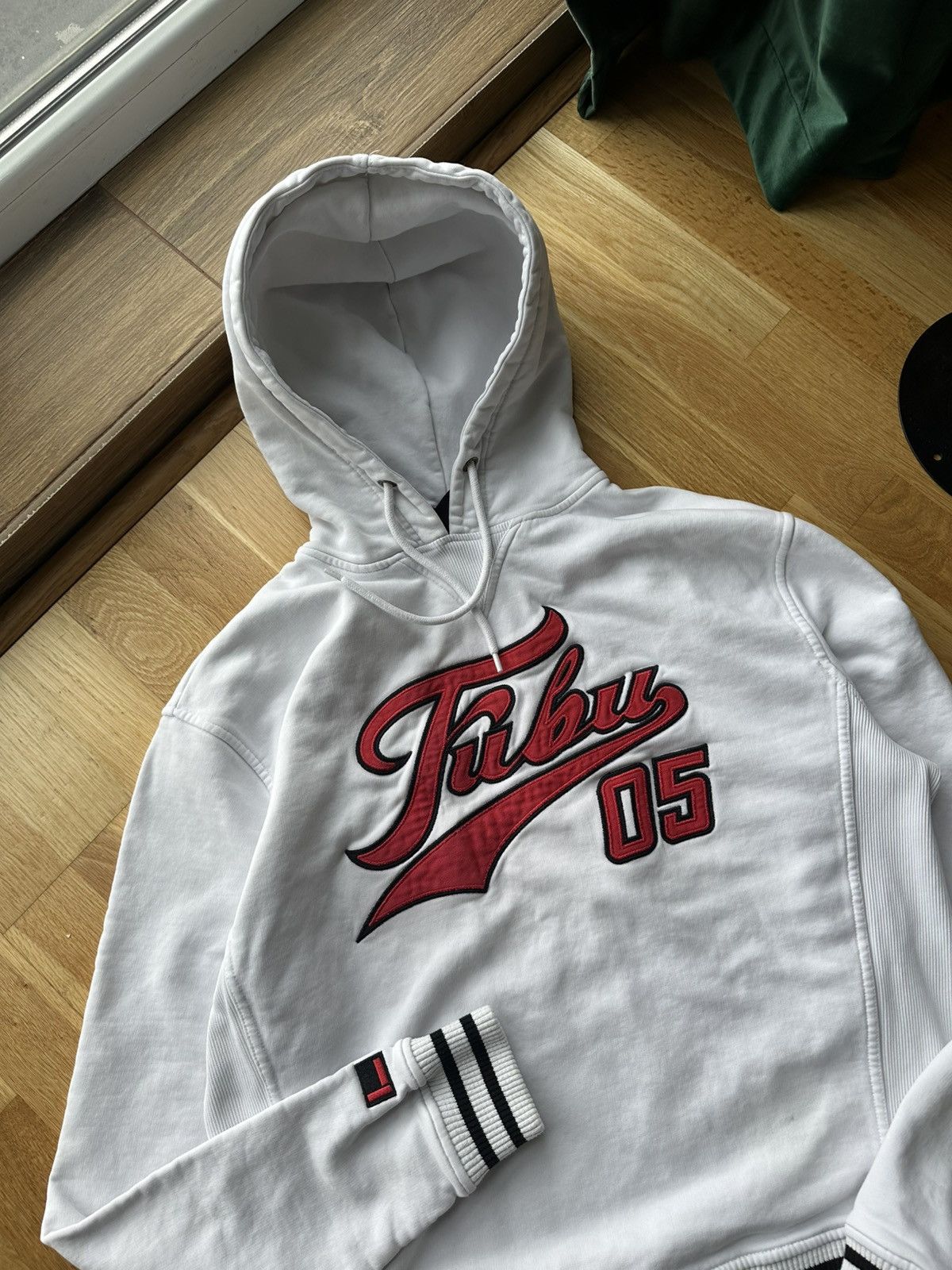 Fubu Vintage Baggy Fubu Hoodie 05 Big Logo White Y2K Size US M / EU 48-50 / 2 - 2 Thumbnail