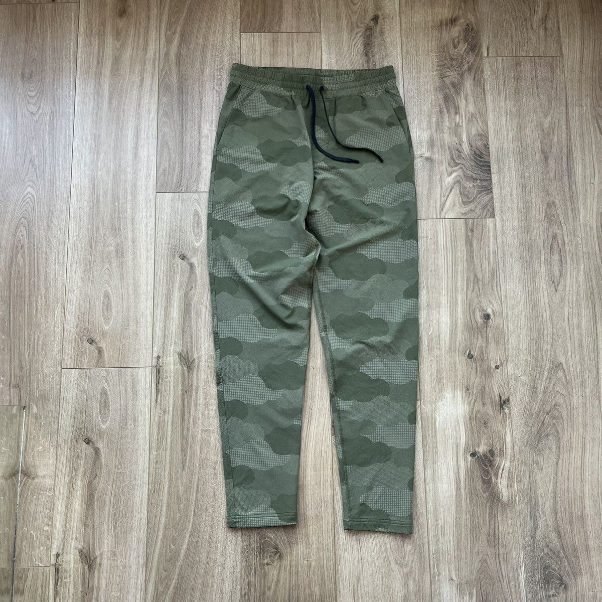 A.P.C. × Outdoor Voices A.P.C. x Outdoor Voices “a.p.c.o.v.” activewear pants Size US 38 / EU 54 - 2 Thumbnail