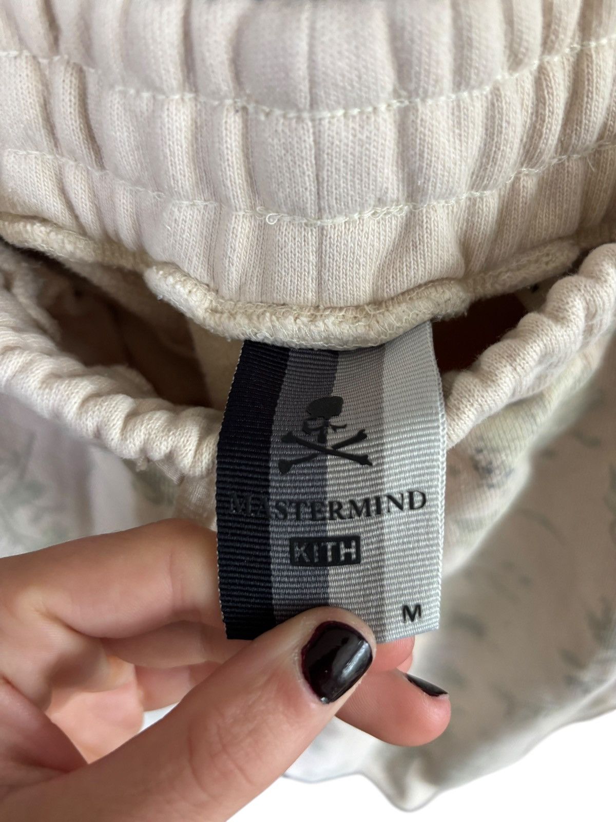 Kith Kith x Mastermind Japan Floral Joggers Size US 32 / EU 48 - 3 Thumbnail