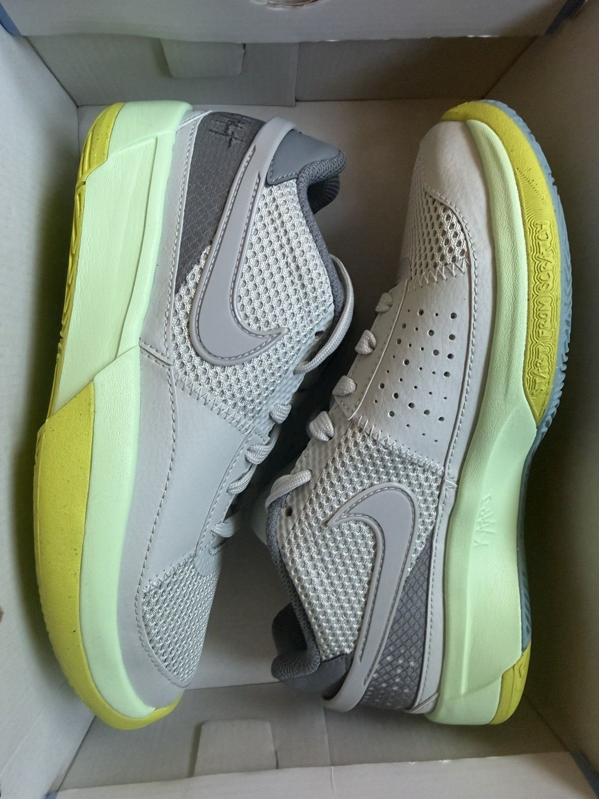 Nike JA 1 (GS) Size US 4.5 / IT 34.5 - 2 Thumbnail