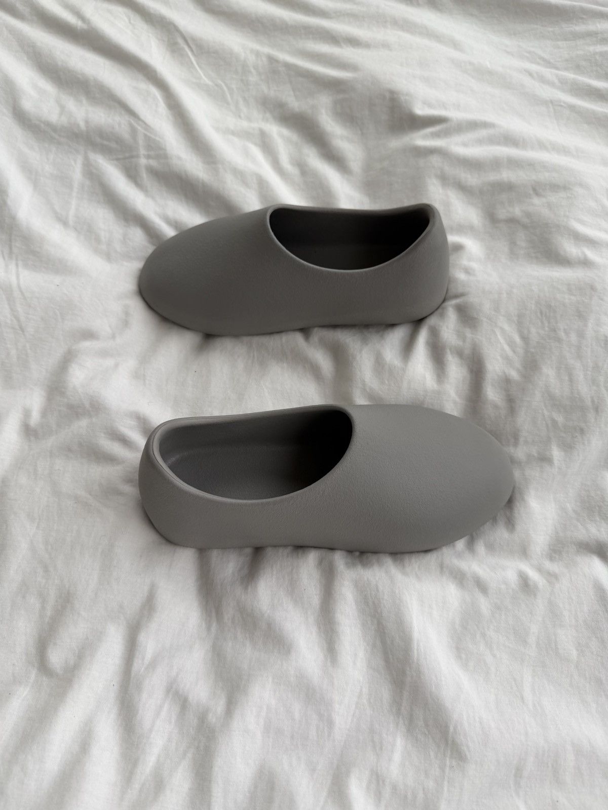 Yeezy SL-01 Size US 8 / EU 41 - 4 Thumbnail