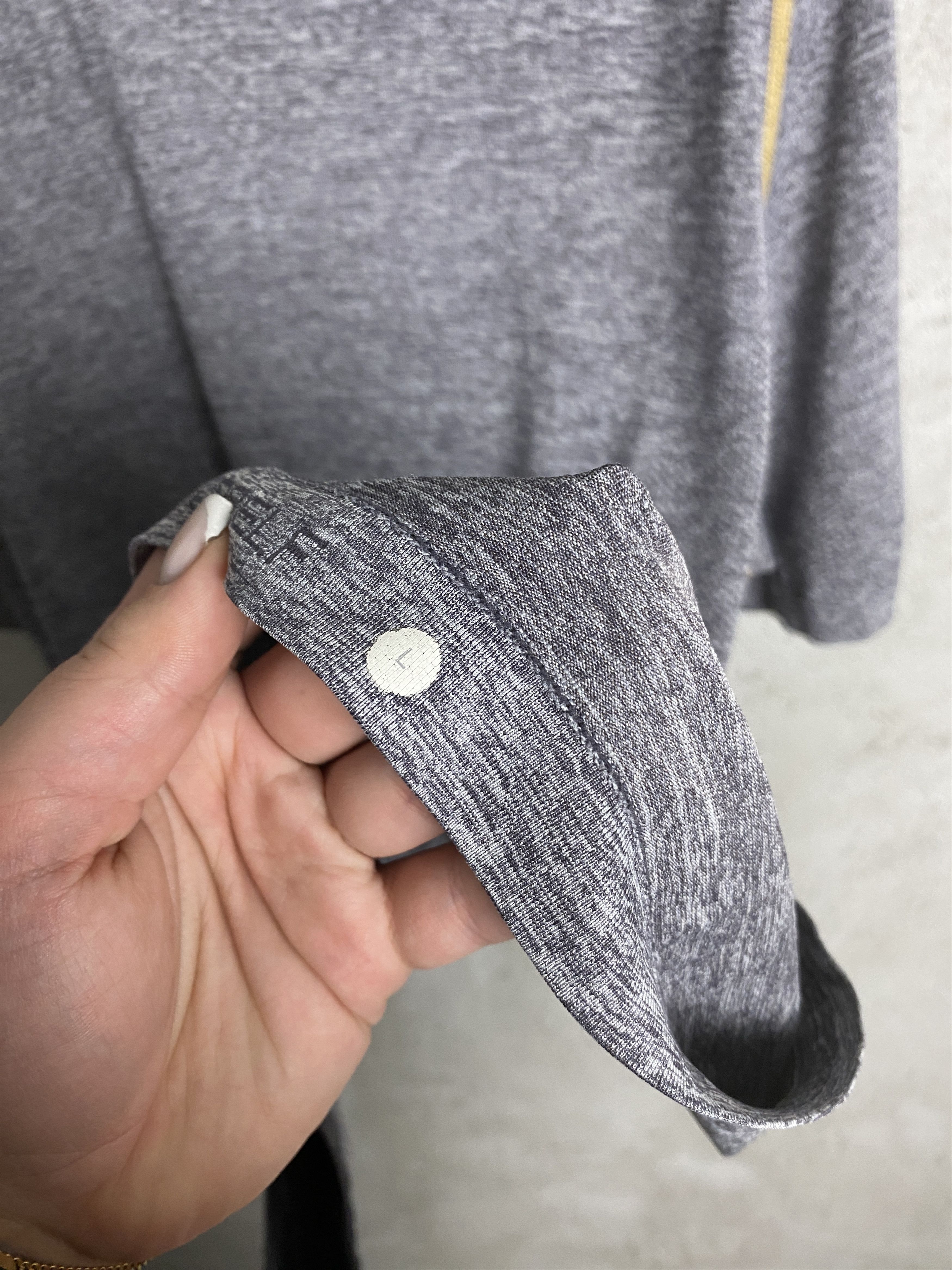Lululemon Lululemon t-shirt tee gym yoga pilates sport Size US L / EU 52-54 / 3 - 4 Thumbnail