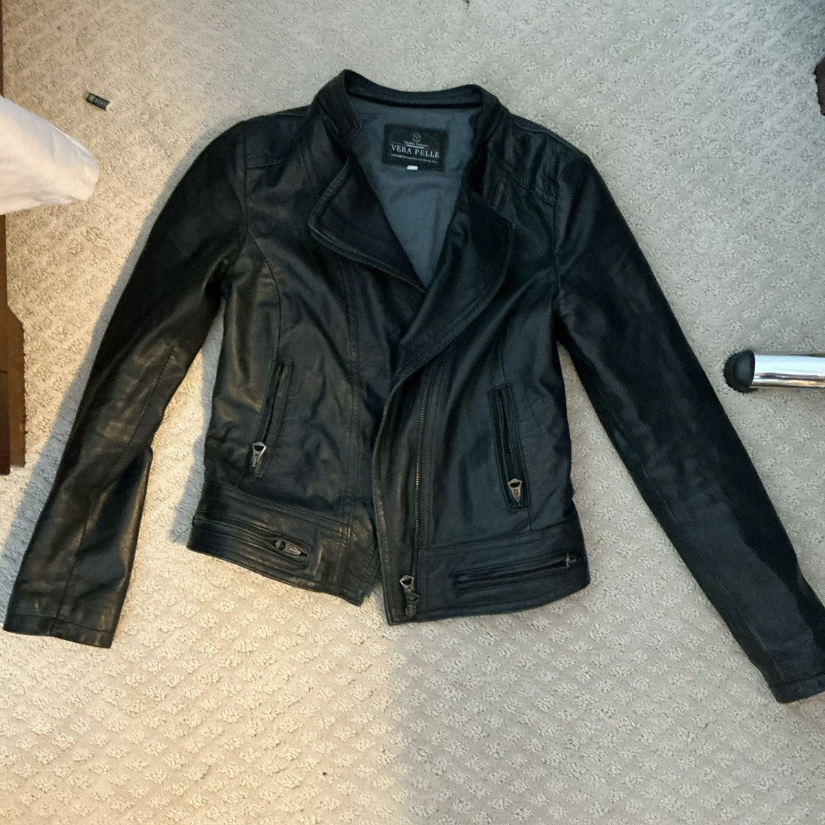Vera Pelle 2000s vintage italian leather jacket Size XS / US 0-2 / IT 36-38 - 1 Thumbnail