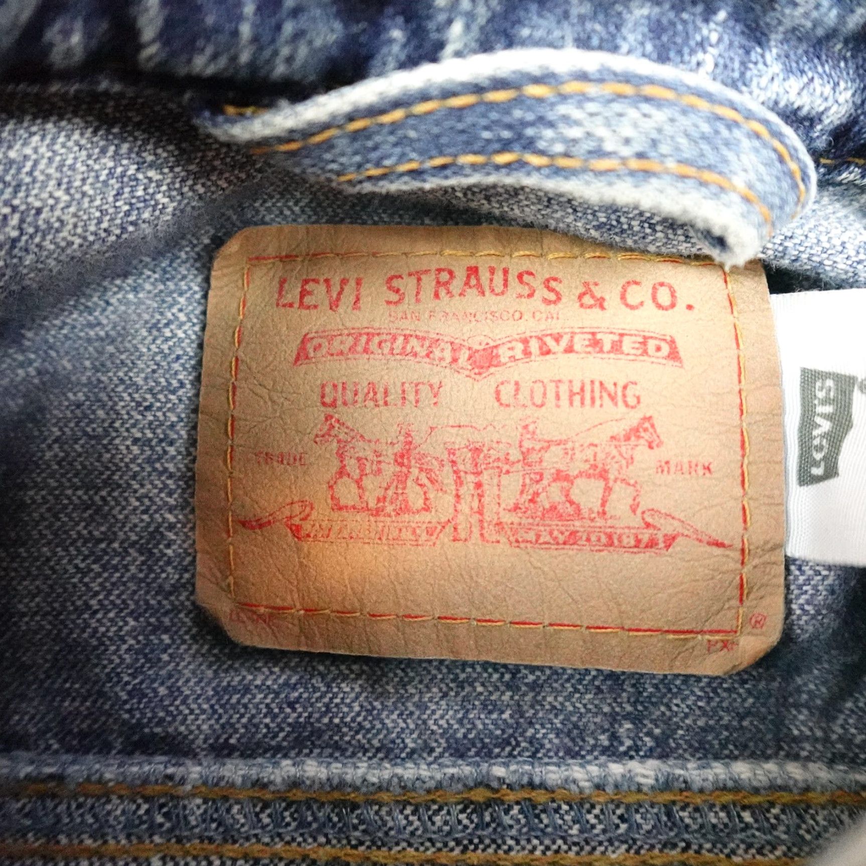 Levi's VINTAGE Levis Denim Jacket Womens Small Blue Fitted Trucker Button Front Mandarin Size S / US 4 / IT 40 - 5 Thumbnail