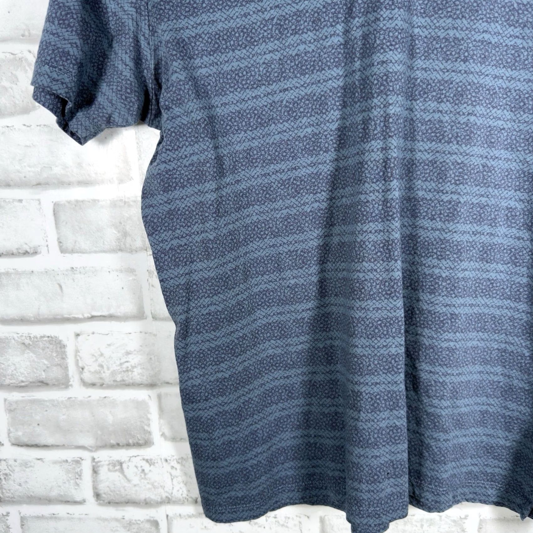 Vintage Robert Barakett Blue T-Shirt V-Neck Mens M Size US M / EU 48-50 / 2 - 3 Thumbnail