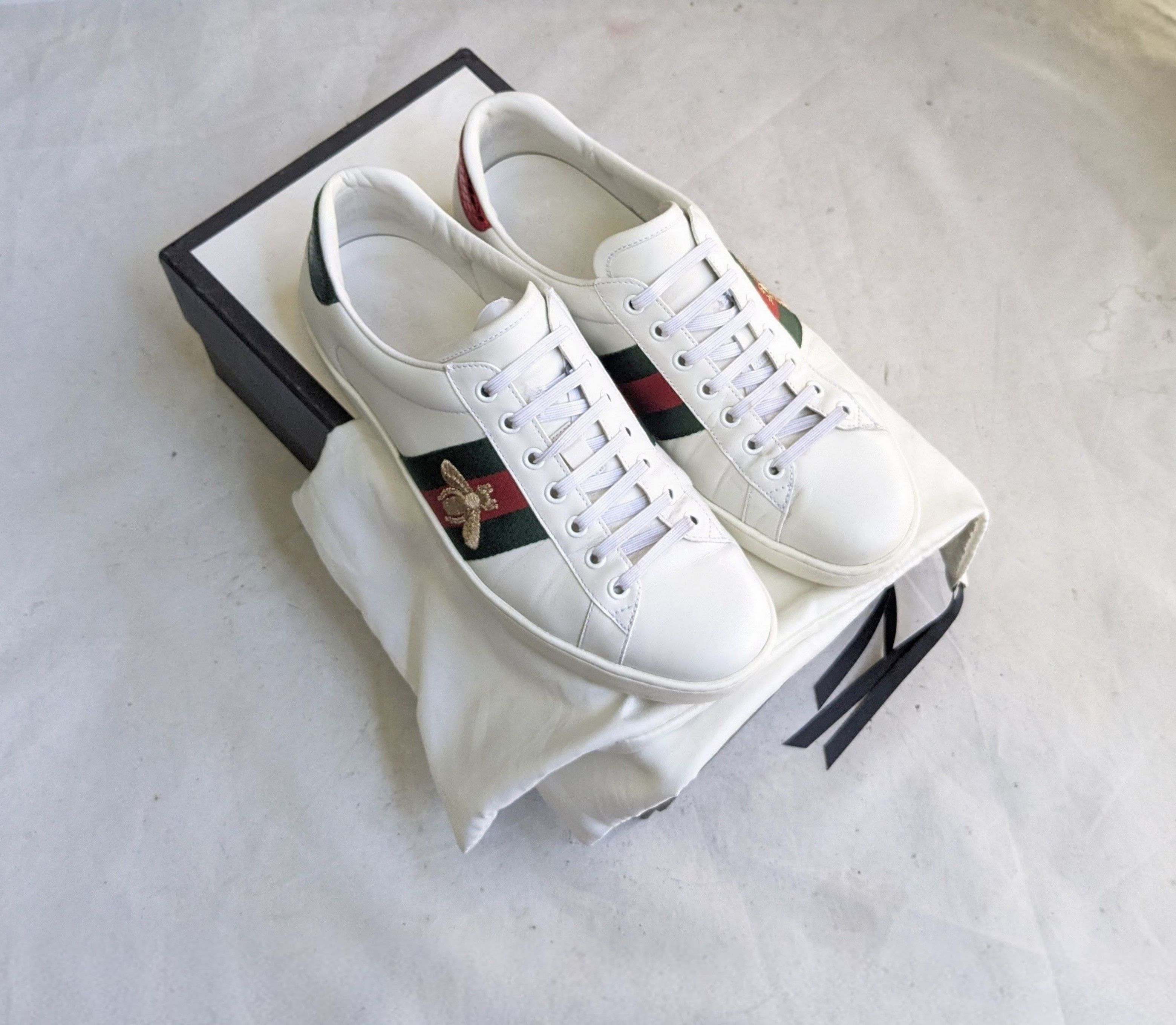 Gucci Gucci Ace Sneakers Bee White 8.5 Low Tops Size US 8.5 / EU 41-42 - 1 Thumbnail