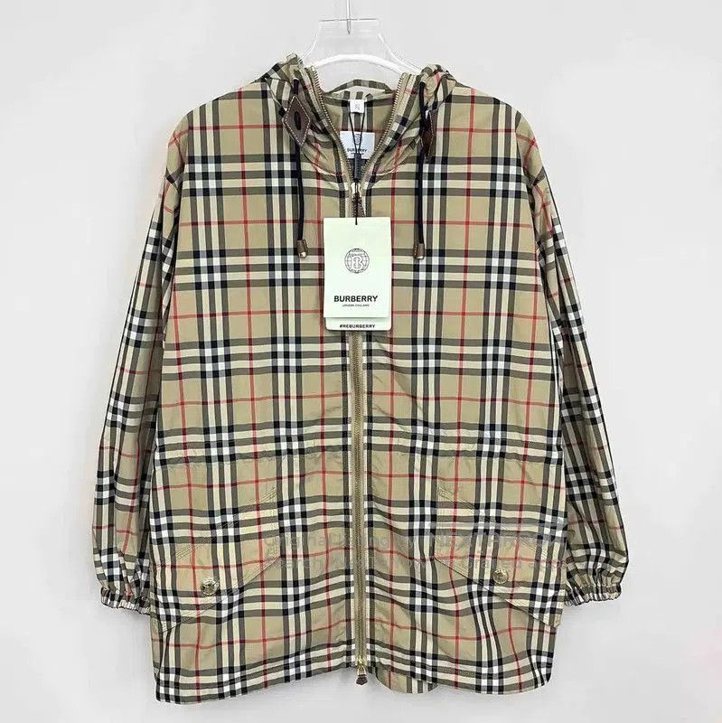 Burberry Burberry Women's Beige Check Jacket. Size XS / US 0-2 / IT 36-38 - 1 Thumbnail