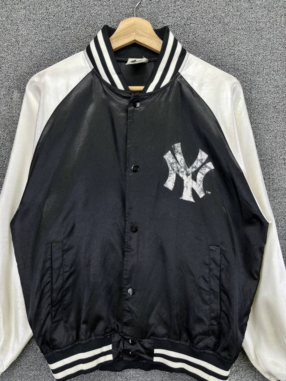 Majestic Vintage Majestic MLB New York Trashed Varsity Jacket Size US L / EU 52-54 / 3 - 5 Thumbnail