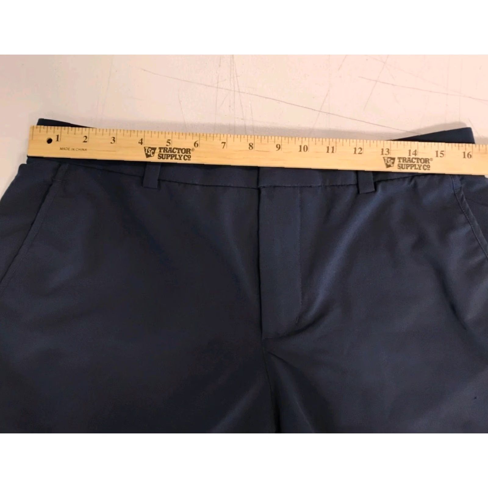 Nike Nike Dri Fit Golf Shorts Mens 32 Blue Stretch Inseam 10" Regular 34 Waist 32 in Inseam 10 Color Blue Size US 32 / EU 48 - 5 Thumbnail