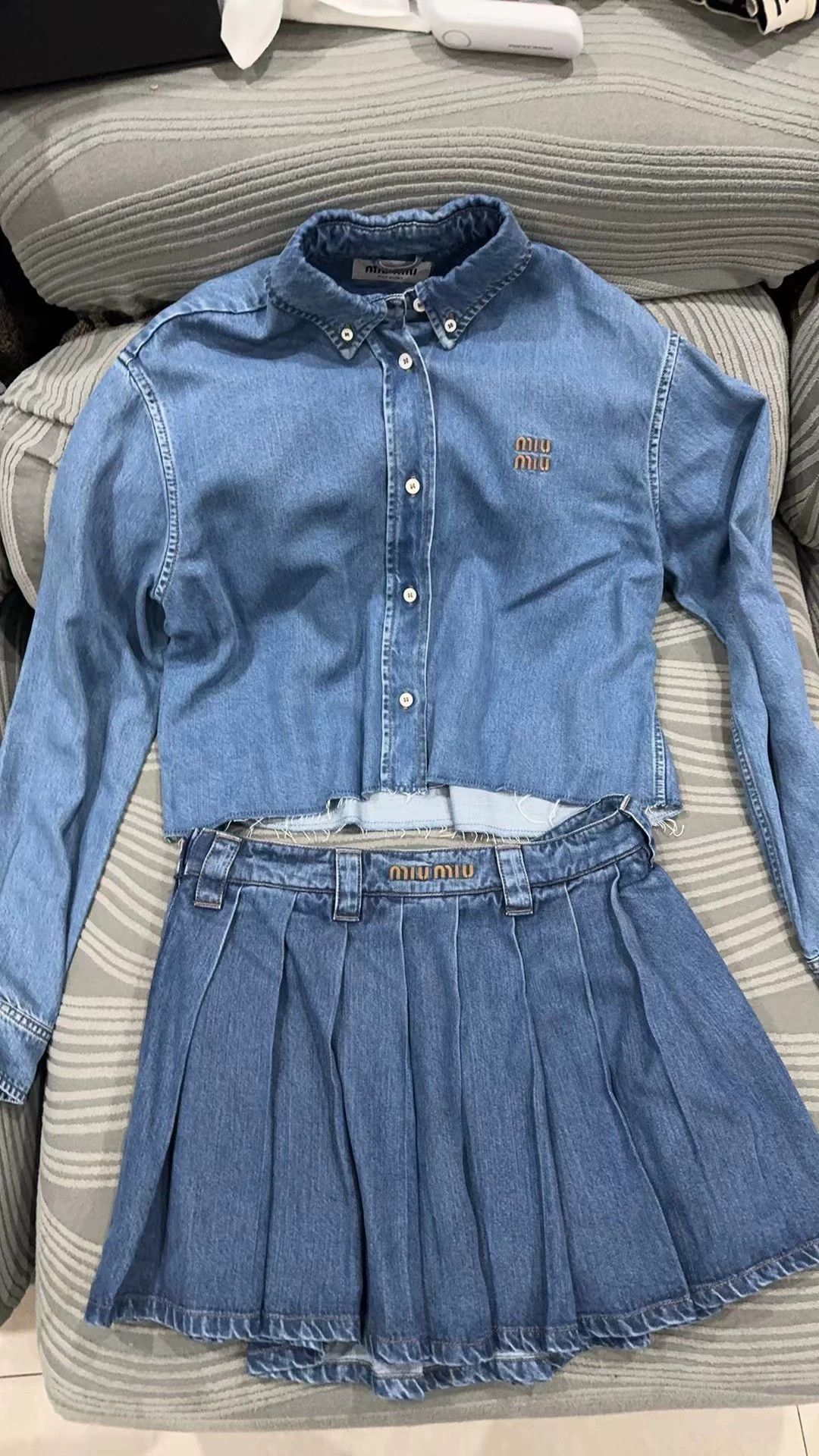 Miu Miu MIU MIU 24' Denim Jacket 38 (Authentic) Size 25" / US 0 / IT 36 - 3 Thumbnail