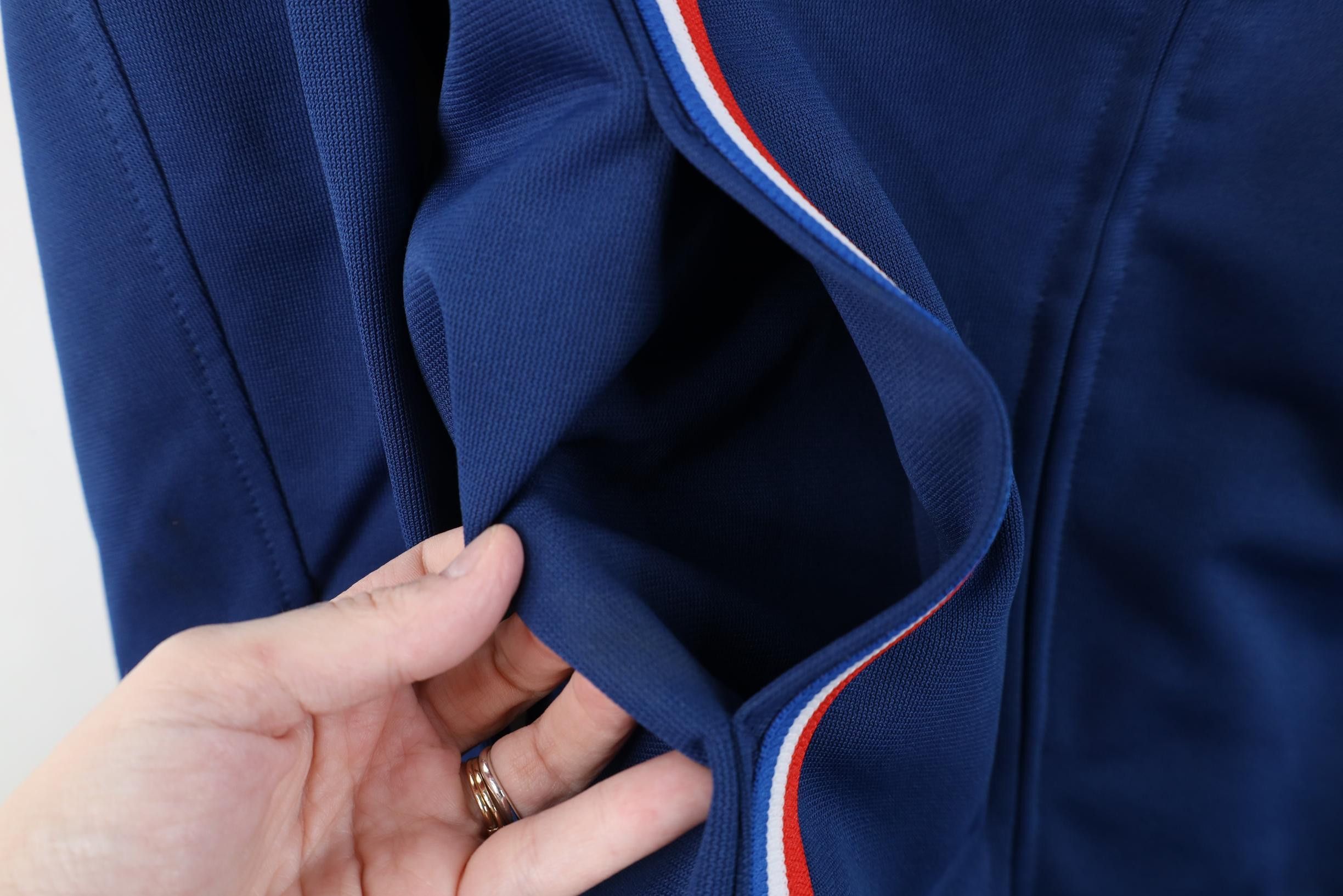 Vintage Vintage 70s Streetwear Back Knit Bomber Jacket Blue USA Size US XXL / EU 58 / 5 - 5 Thumbnail