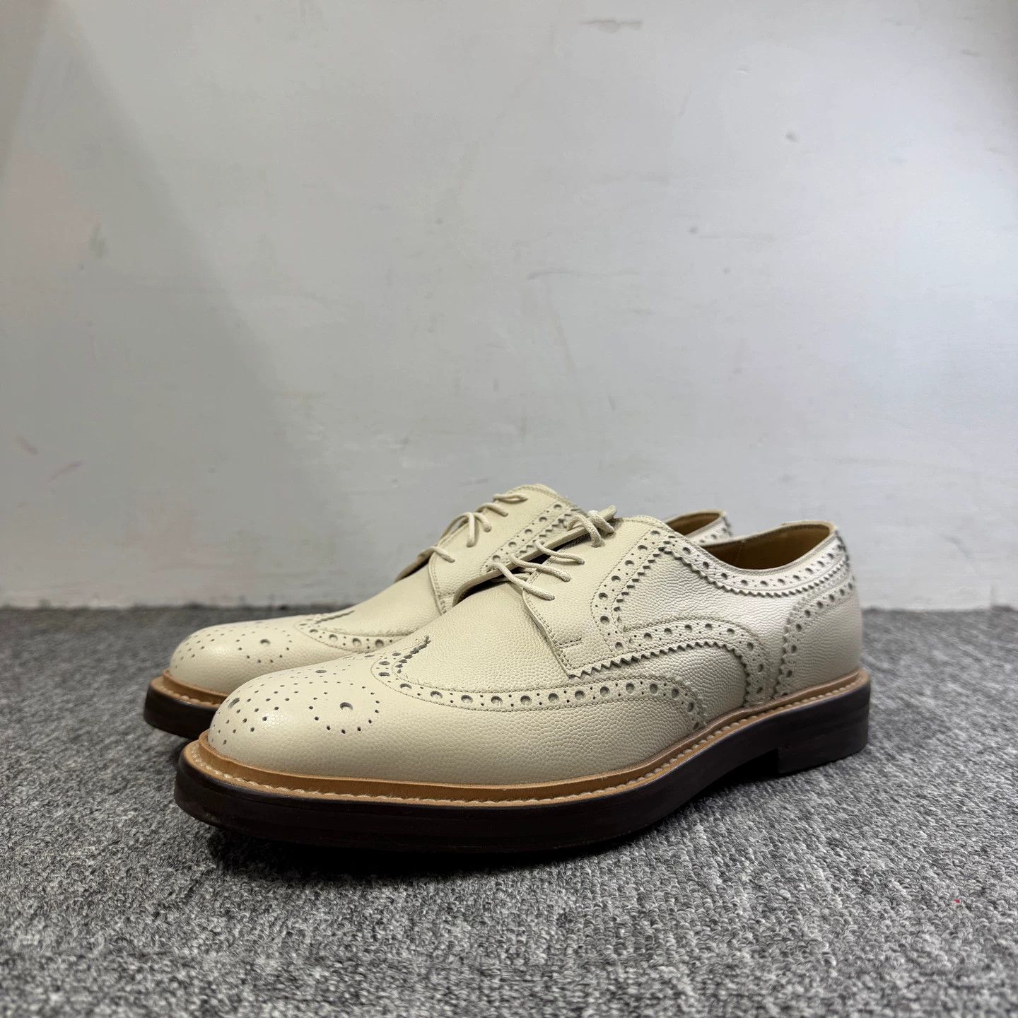 Gucci Gucci Carved Leather Loafers US 6 New Size US 6 / EU 39 - 1 Thumbnail