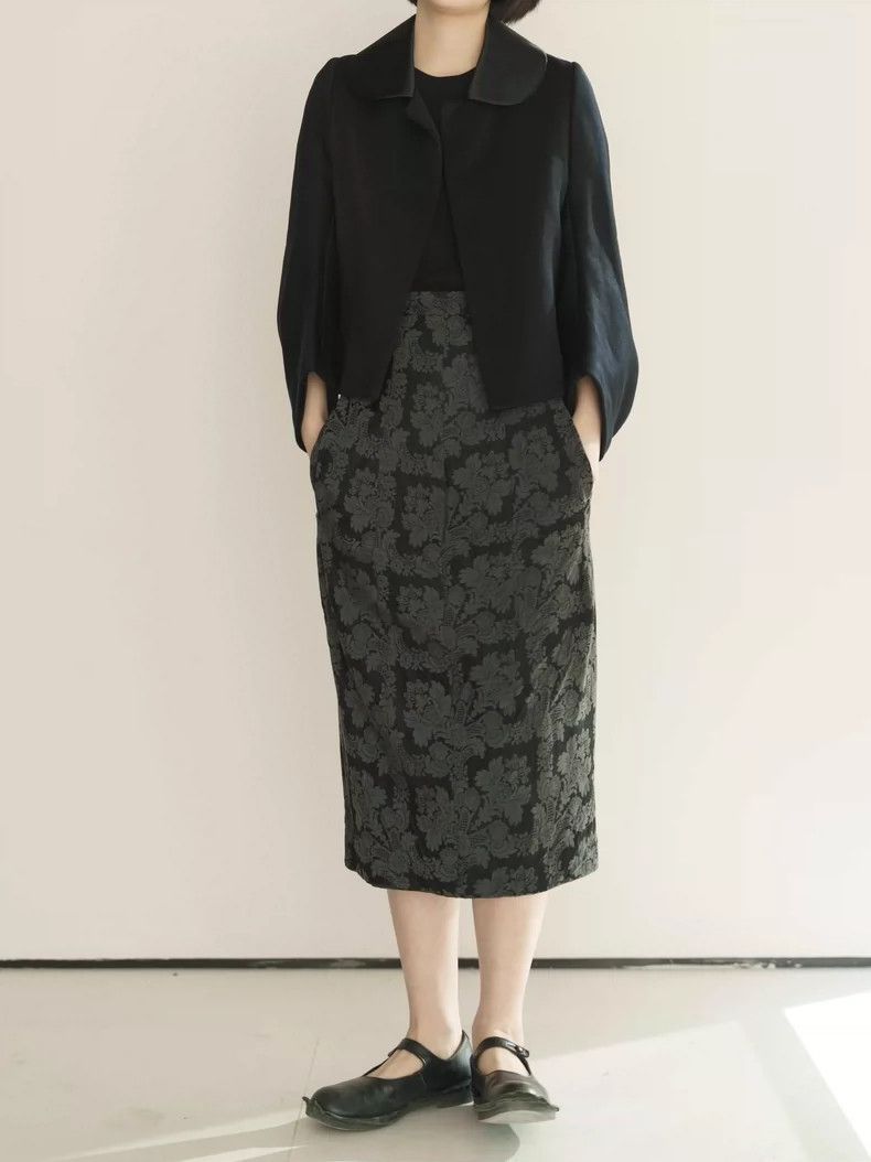 Comme des Garcons Comme Des Garcons size S Overskirt, a black flower with da Size 23" - 6 Thumbnail