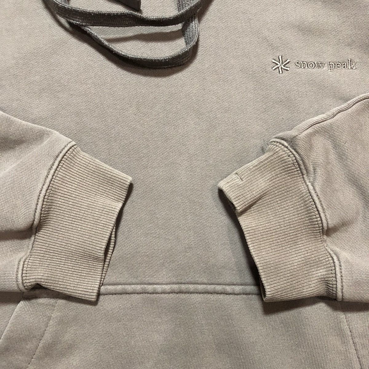 Snow Peak Snow Peak Minimalistic Small Embroidered Logo Hoodie Size US XS / EU 42 / 0 - 5 Thumbnail