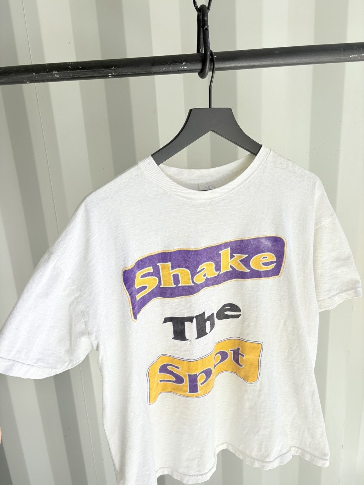 Vintage Vintage Shake the Spot Shirt Faded Distressed Grunge Size US XL / EU 56 / 4 - 2 Thumbnail