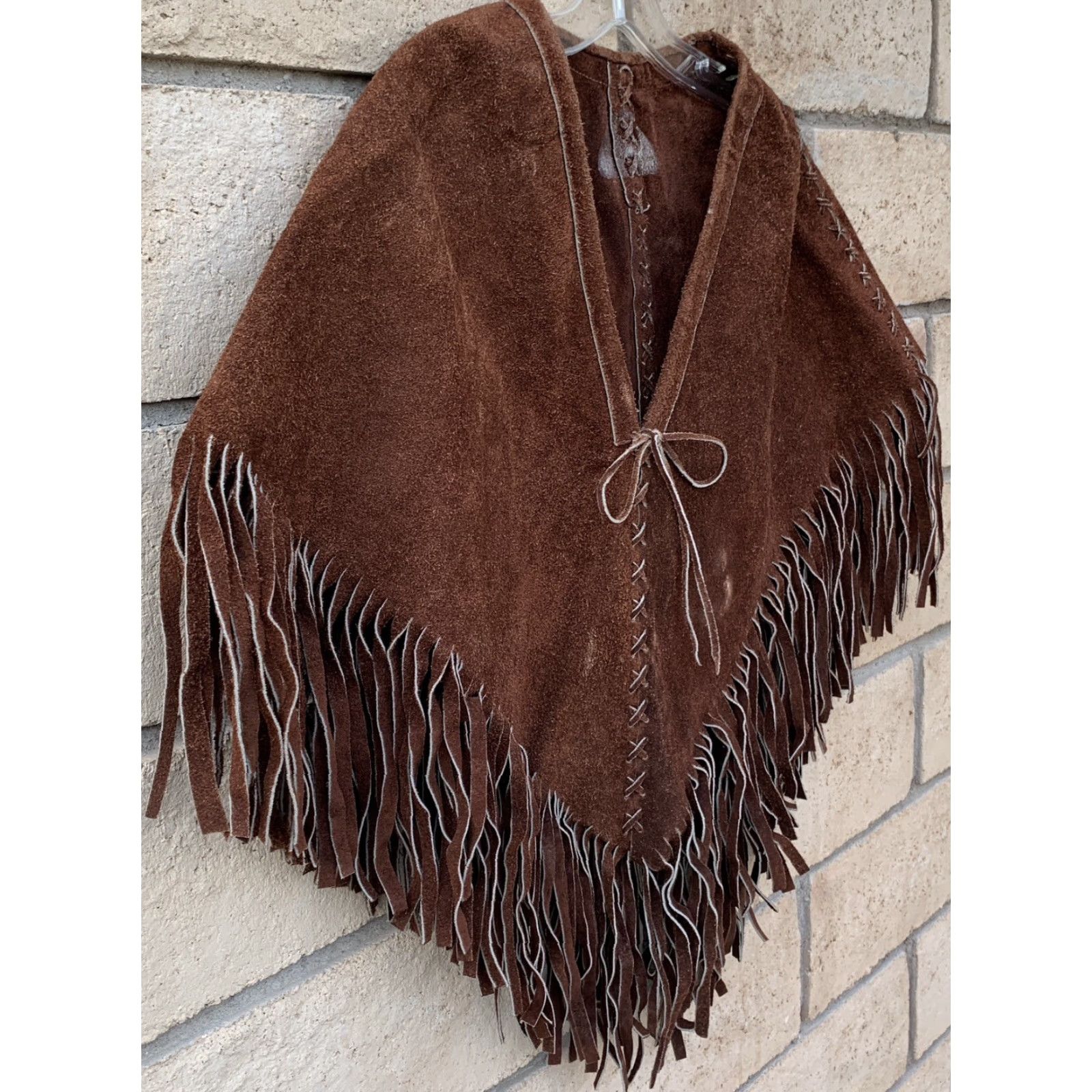 Vintage VINTAGE Western Suede Poncho Fringe Cowgirl Boho Hippie Chic Western Poncho Brown Suede Shirt Womens Mens Adults Boys Girls Size ONE SIZE - 2 Thumbnail