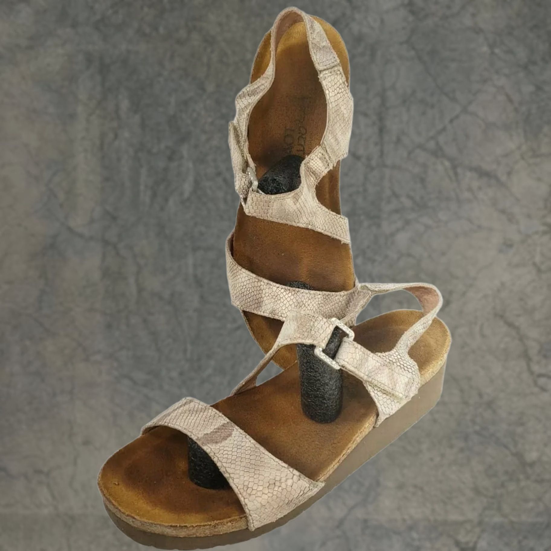 Vintage VINTAGE NAOT Sandal Open Toe Ankle Strap Wedge Leather Beige 37US 6EU Womens Shoes Size US 6 / IT 36 - 1 Thumbnail