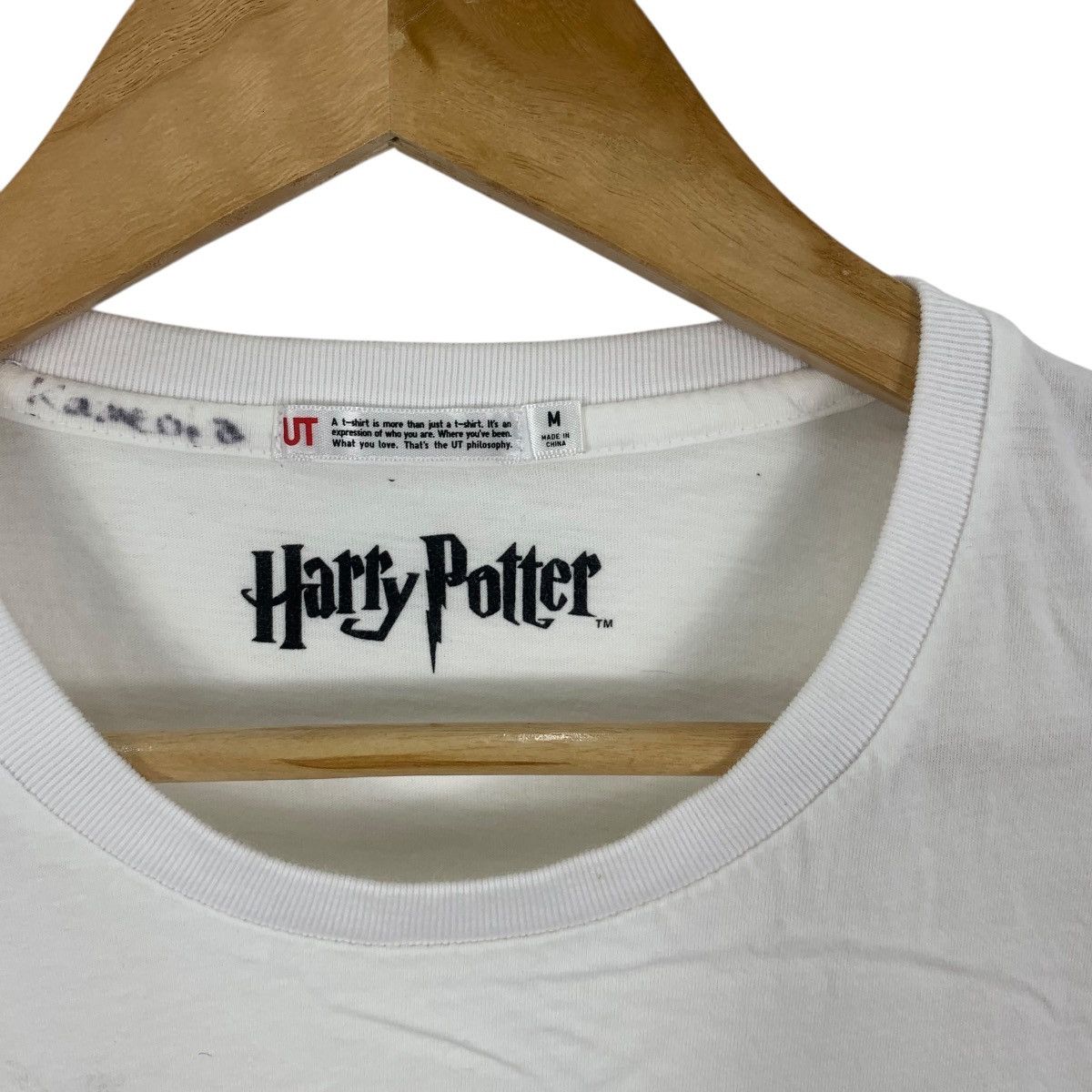 Uniqlo HARRY POTTER x UNIQLO The Deathly Hallows Movie Tee Shirt Size M / US 6-8 / IT 42-44 - 7 Thumbnail