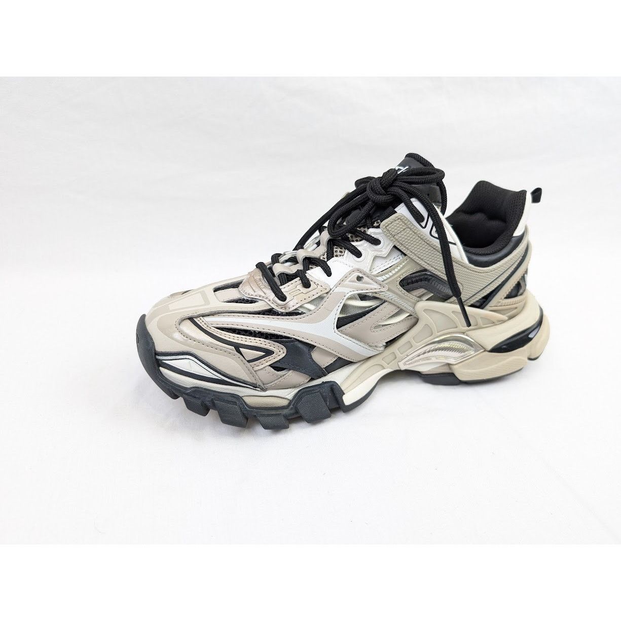 Balenciaga o1rshd1 Rubber Track.2 Open Low-Top Sneakers in Beige/Black Size US 7 / EU 40 - 12 Thumbnail