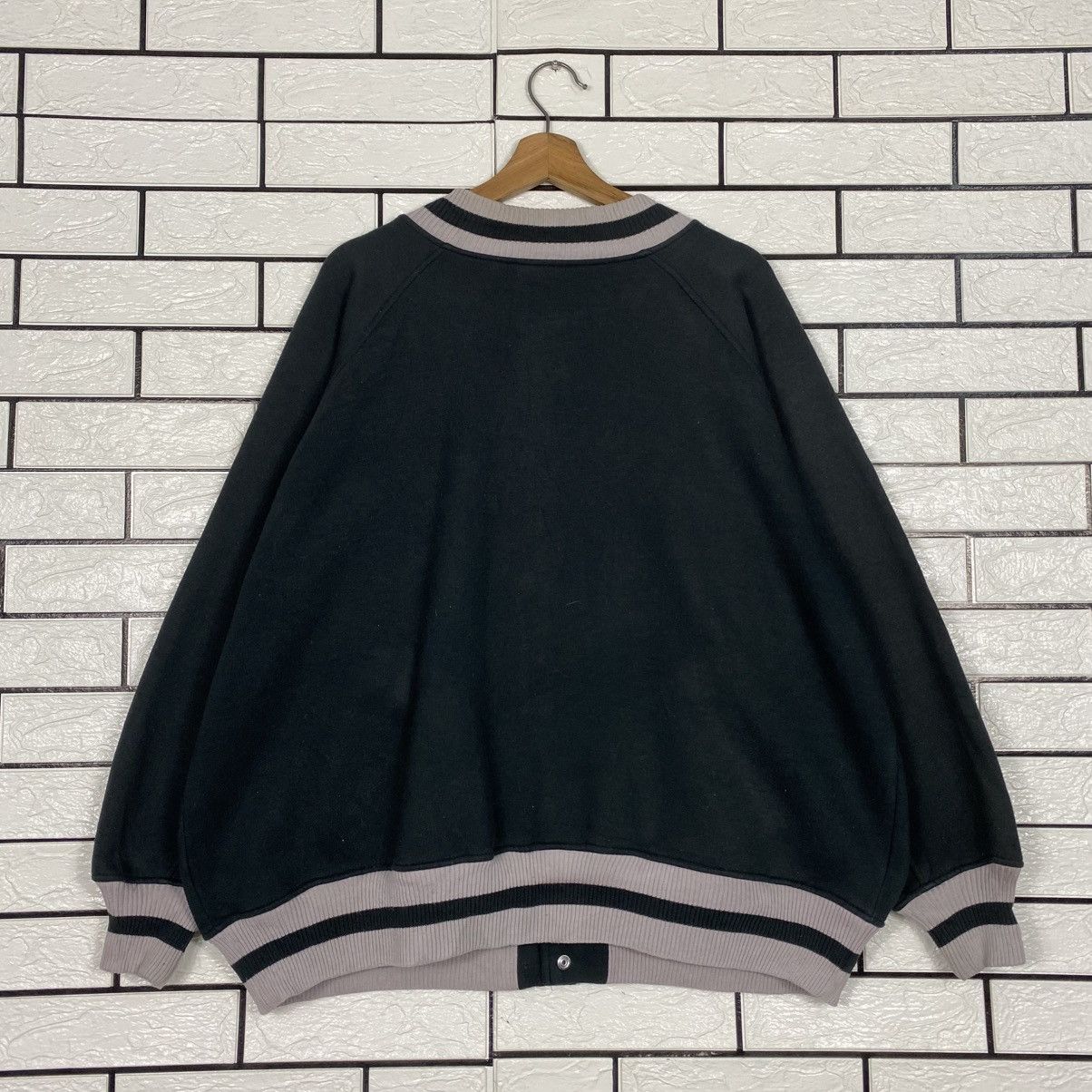 Japanese Brand 📌Vintage Bomber Jacket Vans Snap Button Size US L / EU 52-54 / 3 - 9 Thumbnail