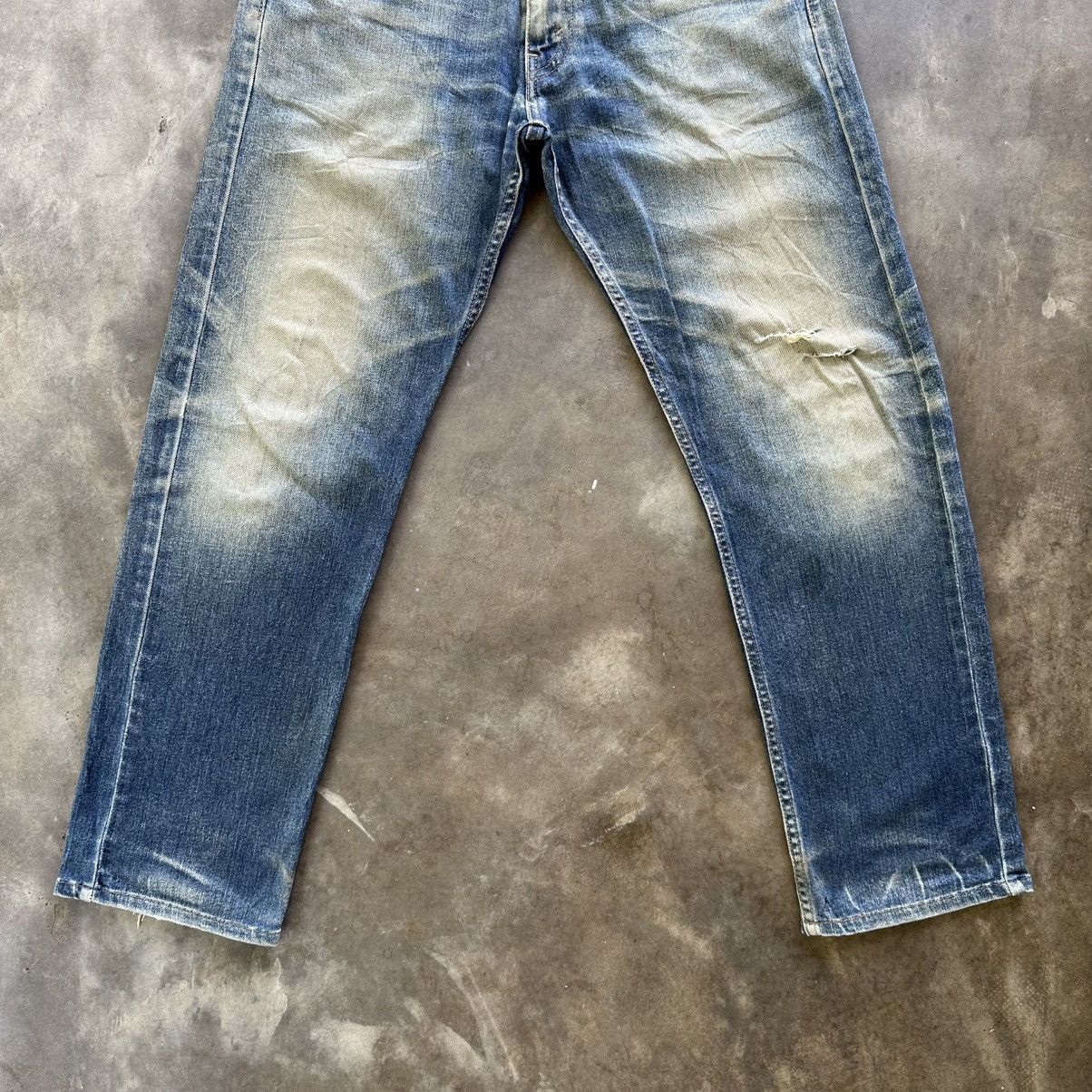 Japanese Brand Vintage Levi’s 513 Distressed Rusty Denim Jean Pant W31 Size US 31 - 2 Thumbnail