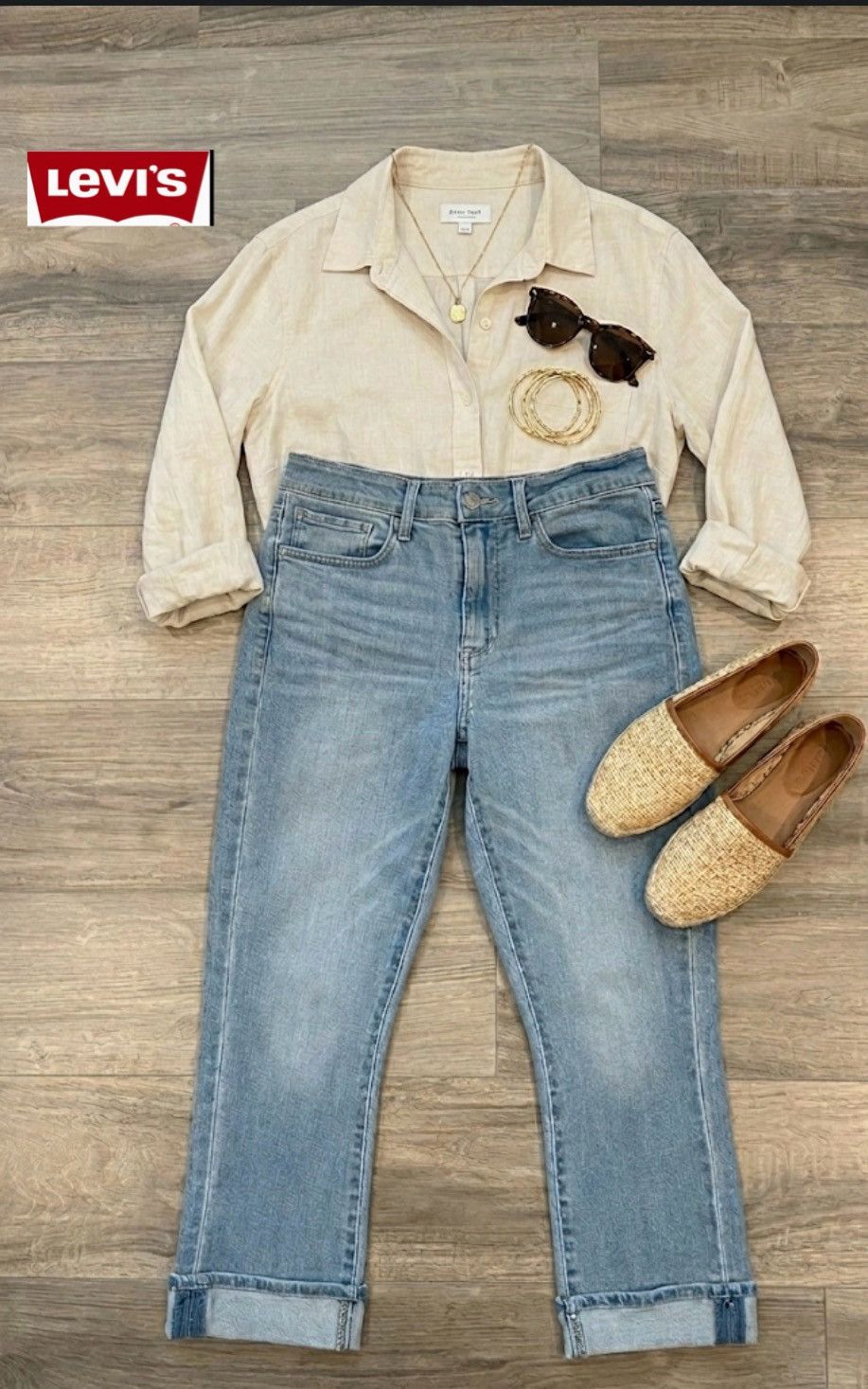 Levi's Signature by Levi’s Mid-Rise Capri Jeans-Size 6/28 Size 28" / US 6 / IT 42 - 1 Thumbnail