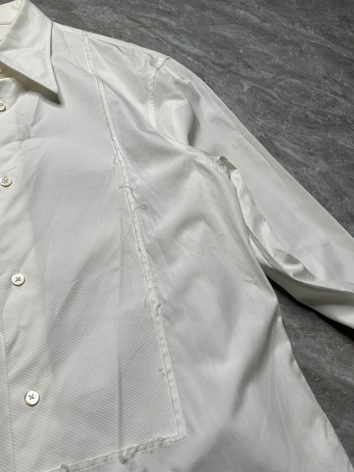 Maison Margiela Maison Margiela Line 14 Raw-Trim Cotton Poplin Tuxedo Shirt Size US M / EU 48-50 / 2 - 9 Thumbnail