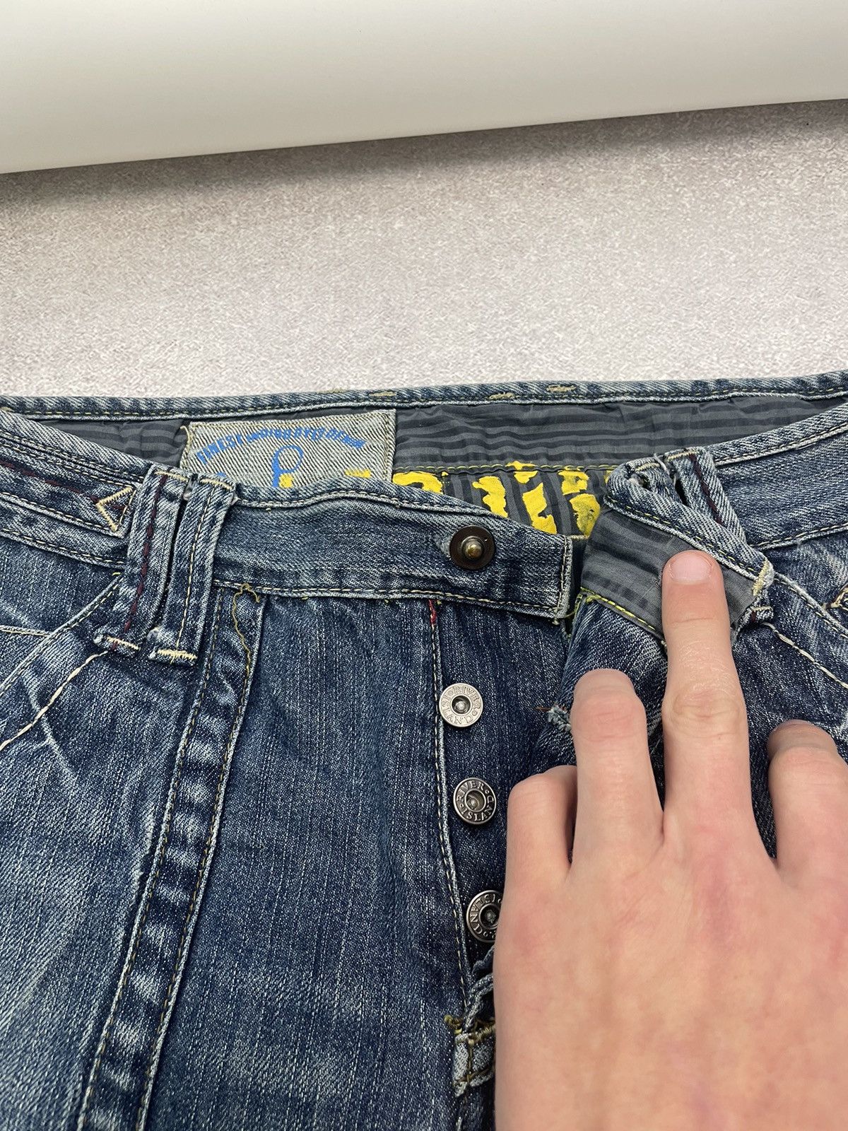 Vintage Jeans Dirty Pants faded crash denim thrashed y2k distressed Size US 30 / EU 46 - 11 Thumbnail