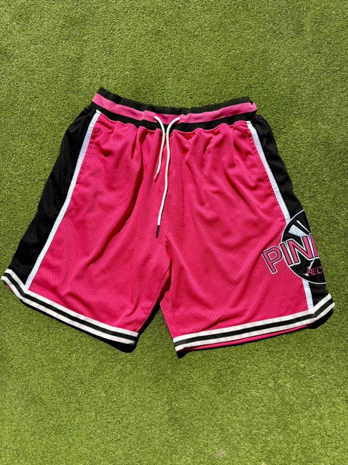Vintage Next Friday Pinky’s Records Movie Shorts Size US 32 / EU 48 - 3 Thumbnail