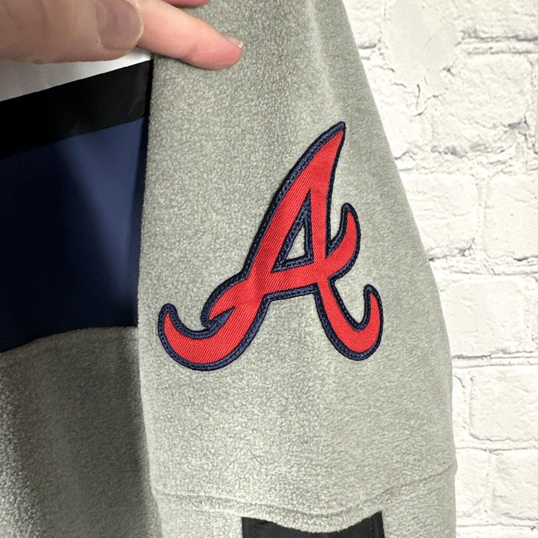 New Era New Era Atlanta Braves Quarter Zip Colorblock Pullover Sweatshirt Men M Gray Fleece Baseball Pockets Size US M / EU 48-50 / 2 - 4 Thumbnail