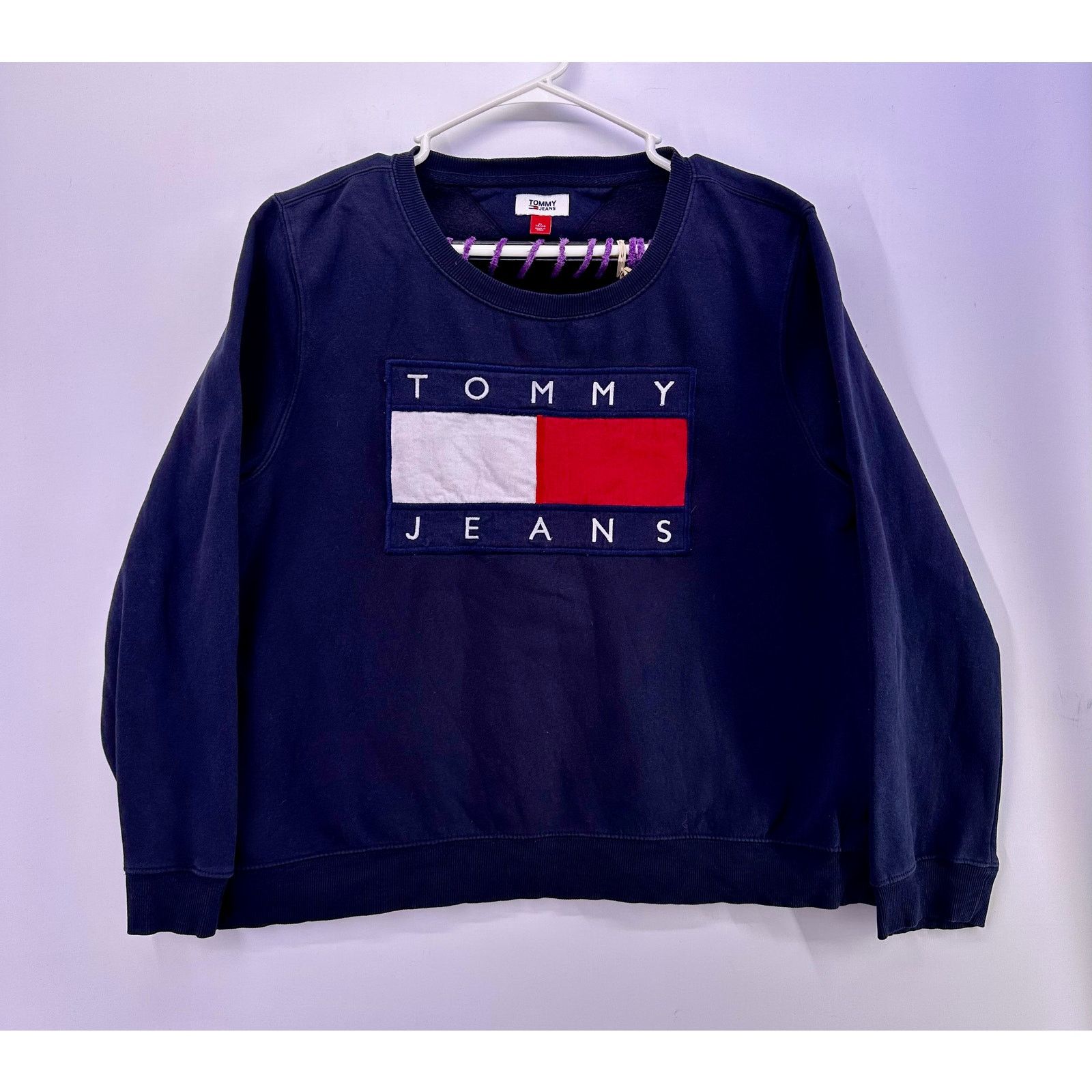 Tommy Hilfiger Vintage Tommy Hilfiger Navy Crewneck sweater Size XL Size US XL / EU 56 / 4 - 2 Thumbnail