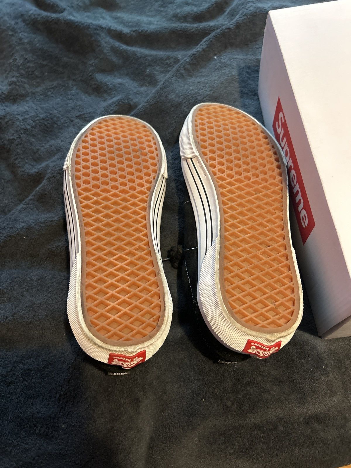 Supreme × Vans Supreme fuck em vans Size US 12 / EU 45 - 5 Thumbnail