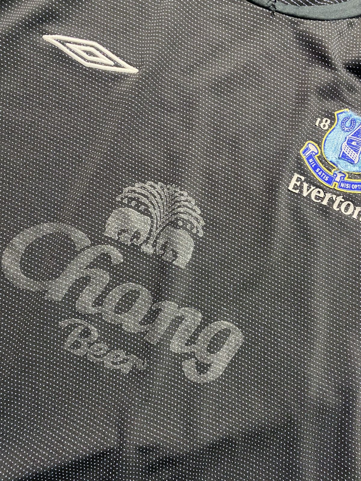 Umbro Umbro everton tshirt football soccer vintage chang Size US L / EU 52-54 / 3 - 4 Thumbnail