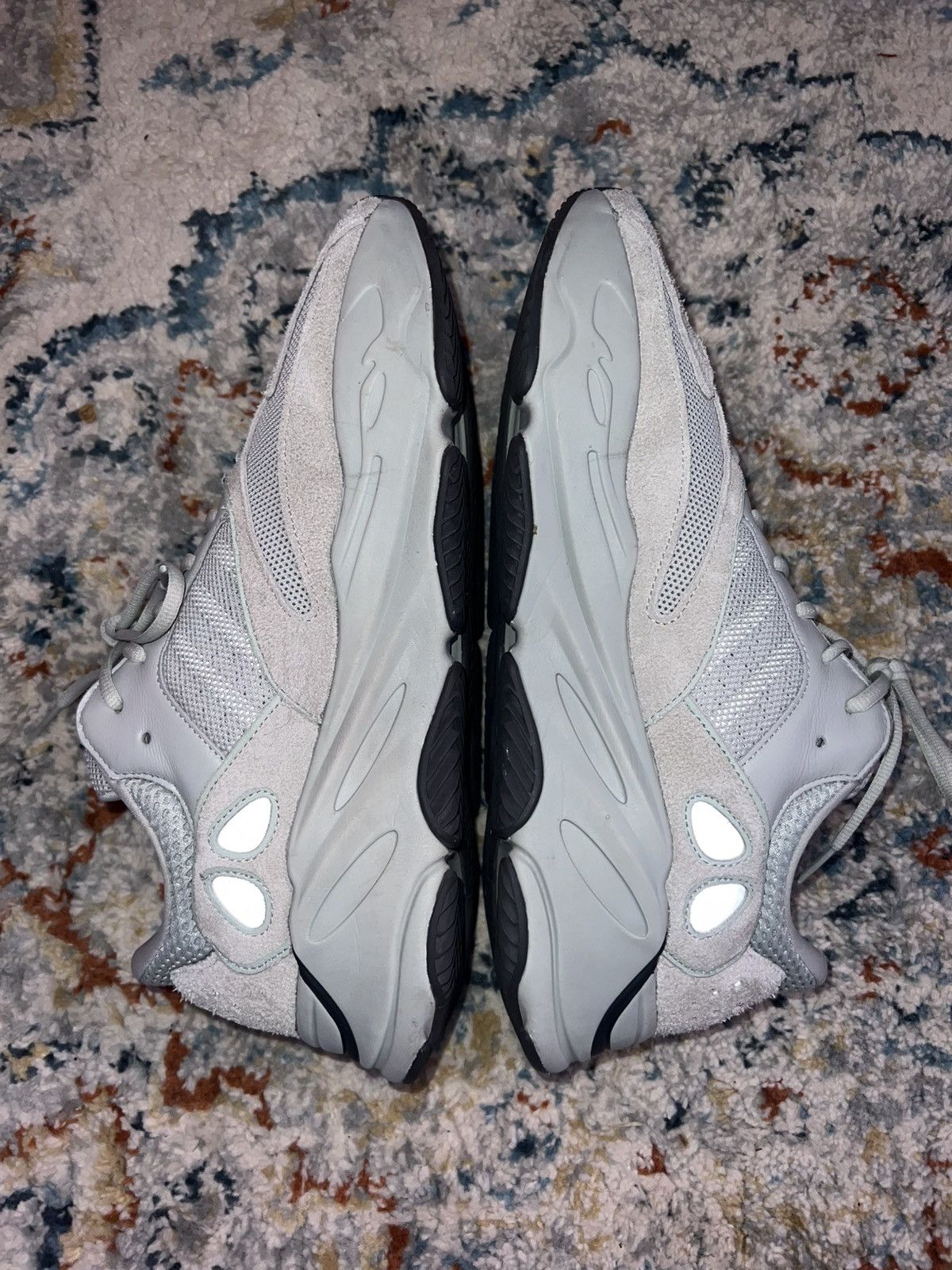 Adidas × Kanye West Yeezy Boost 700 Salt Size US 13 / EU 46 - 6 Thumbnail