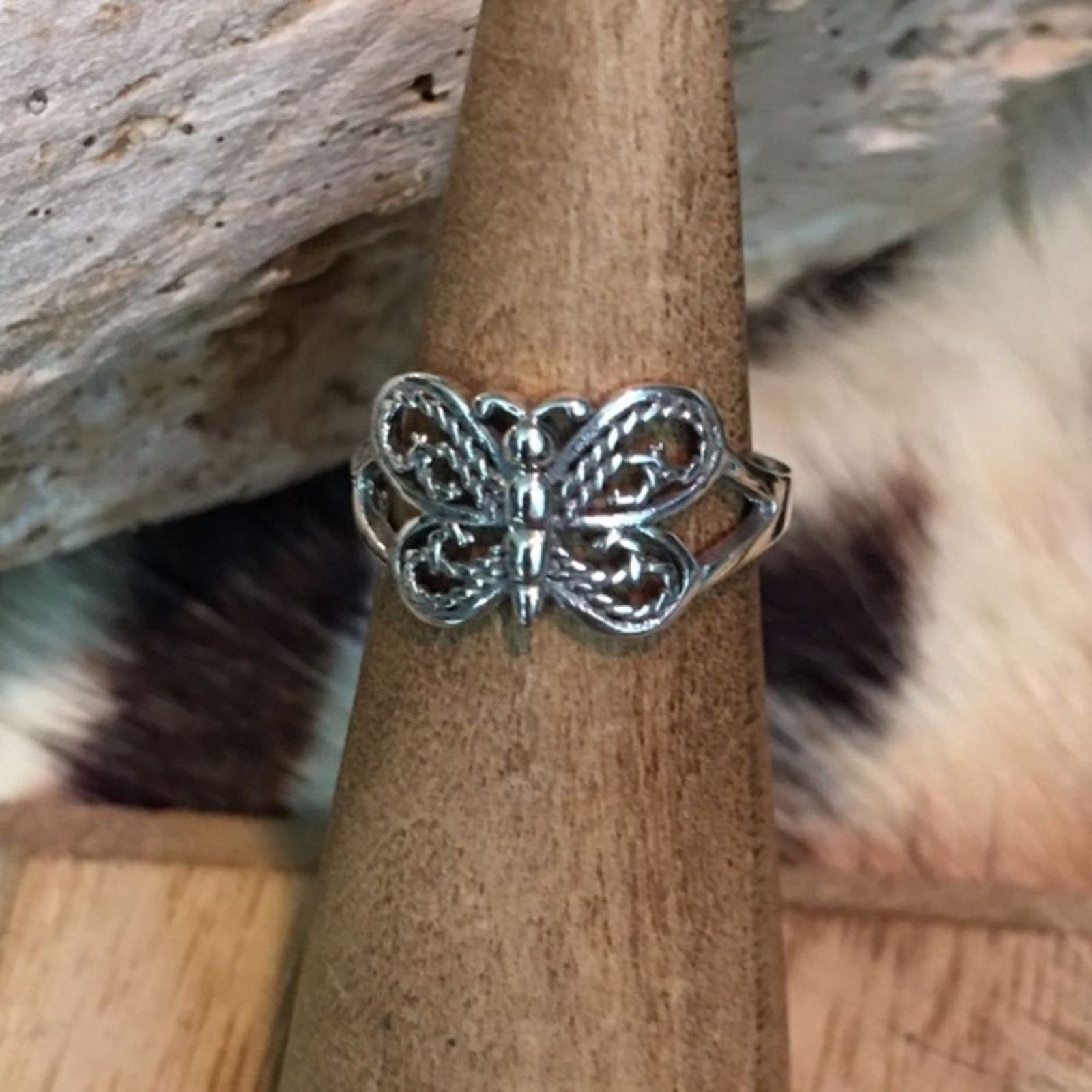The Unbranded Brand Butterfly Sterling Silver Toe Ring Midi Ring Size ONE SIZE - 1 Thumbnail