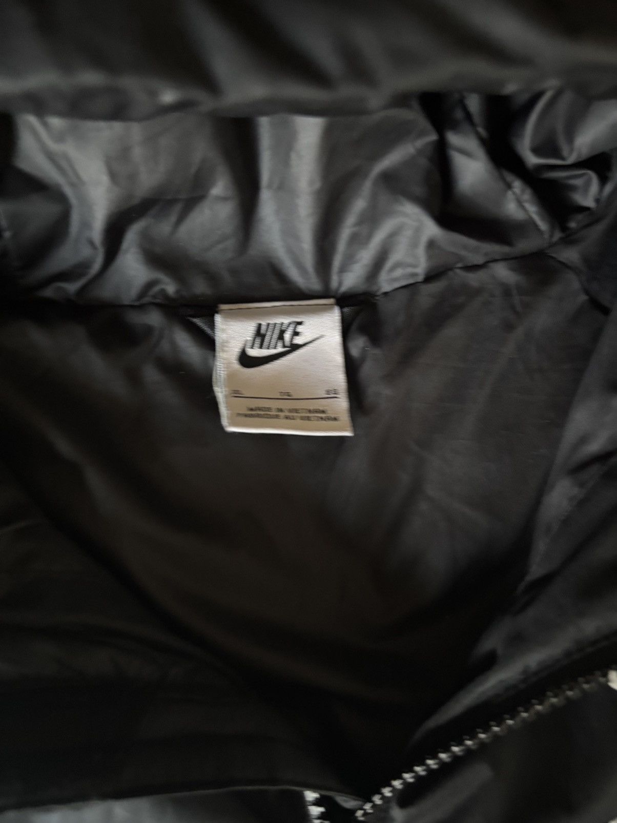Nike Nike Black and Silver Puffer Size US XL / EU 56 / 4 - 3 Thumbnail