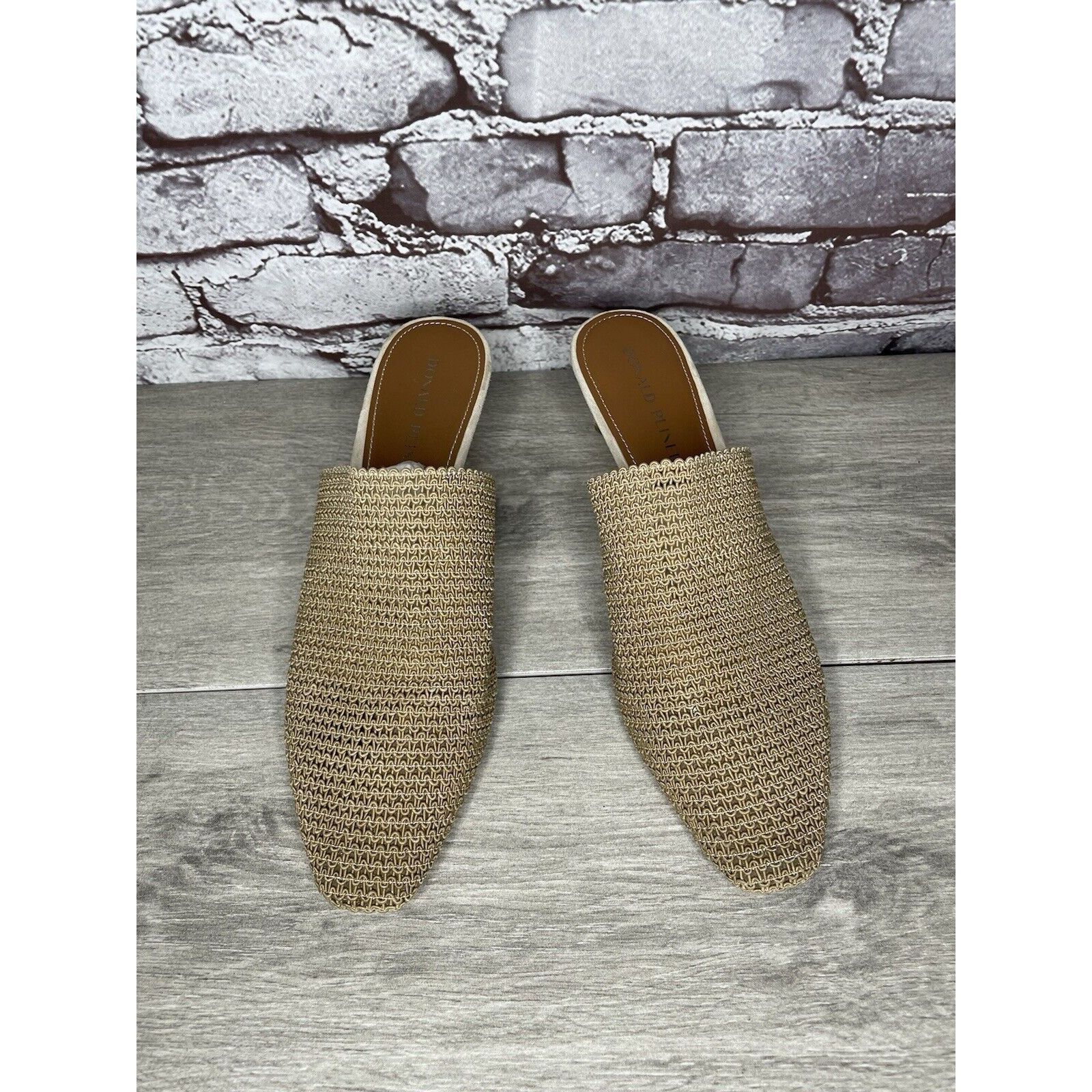 Donald Pliner Donald J. Pliner Fenda Beige Tan Elastic Pointed Heel Mules Size US 9 / IT 39 - 17 Thumbnail