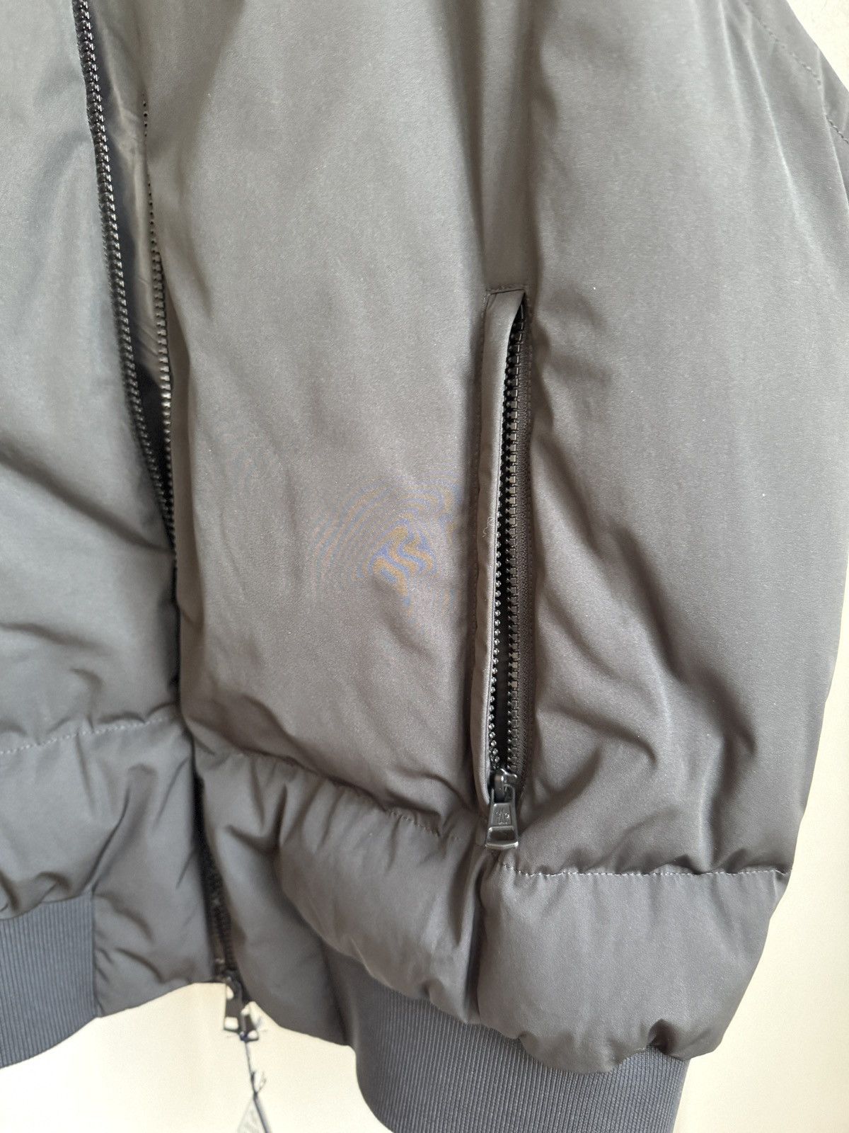 Moncler Moncler Taku Down Jacket - Zip-off sleeves BLK/Size L,3 Size US L / EU 52-54 / 3 - 19 Thumbnail
