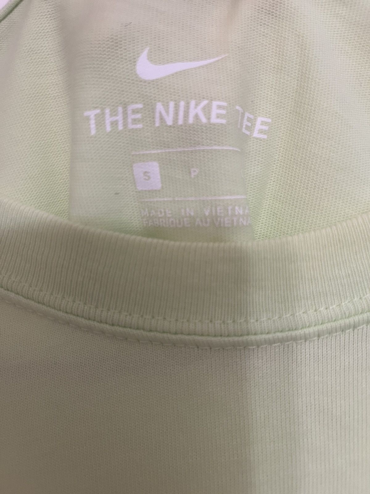Nike Men’s Nike Worldtour Tee Size US S / EU 44-46 / 1 - 2 Thumbnail