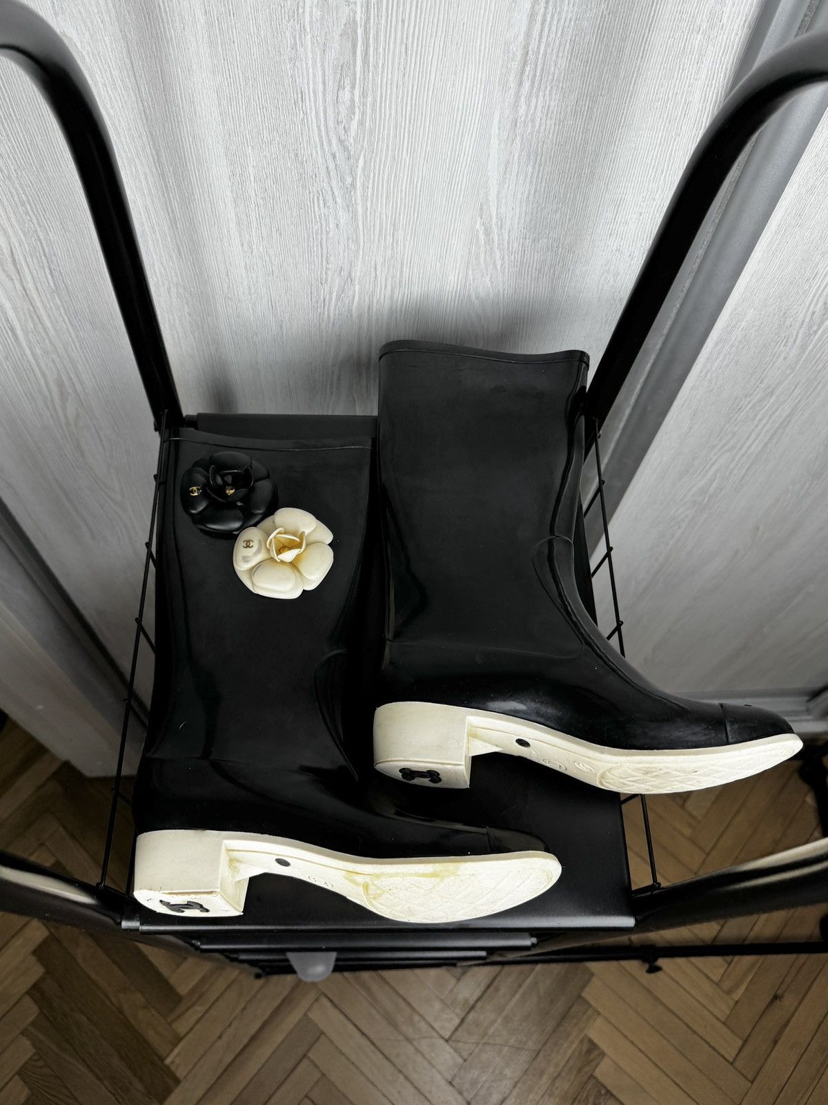 Chanel CHANEL Rubber Camellia Rain Boots Black size 37 Size US 7 / IT 37 - 16 Thumbnail