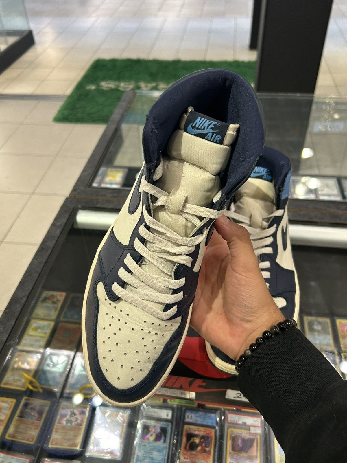 Jordan Brand Jordan 1 obsidian Size US 12 / EU 45 - 6 Thumbnail
