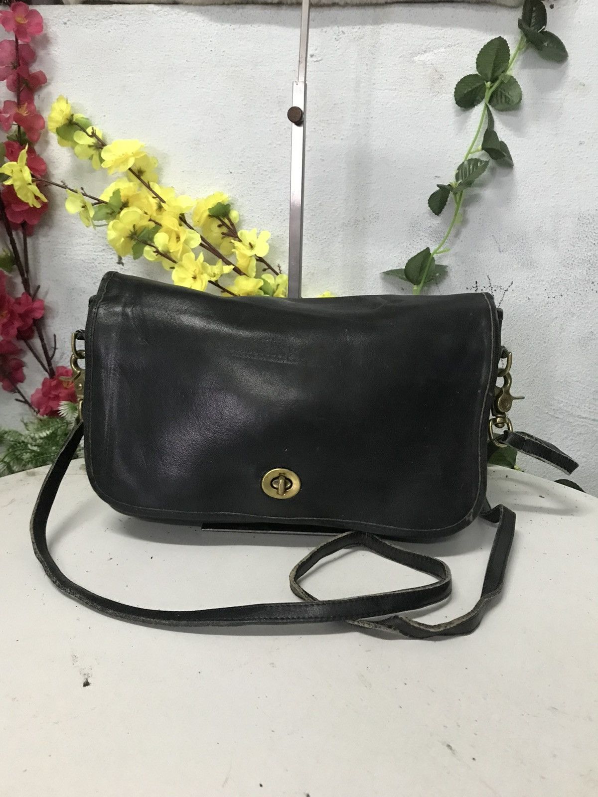 Coach Vintage Coach Shoulder Leather Size ONE SIZE - 1 Thumbnail